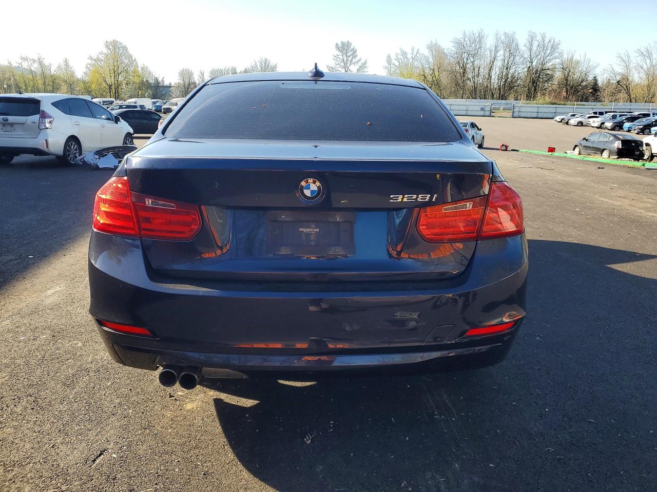 2013 Bmw 328 I Sulev Blue vin: WBA3C1C50DF440463