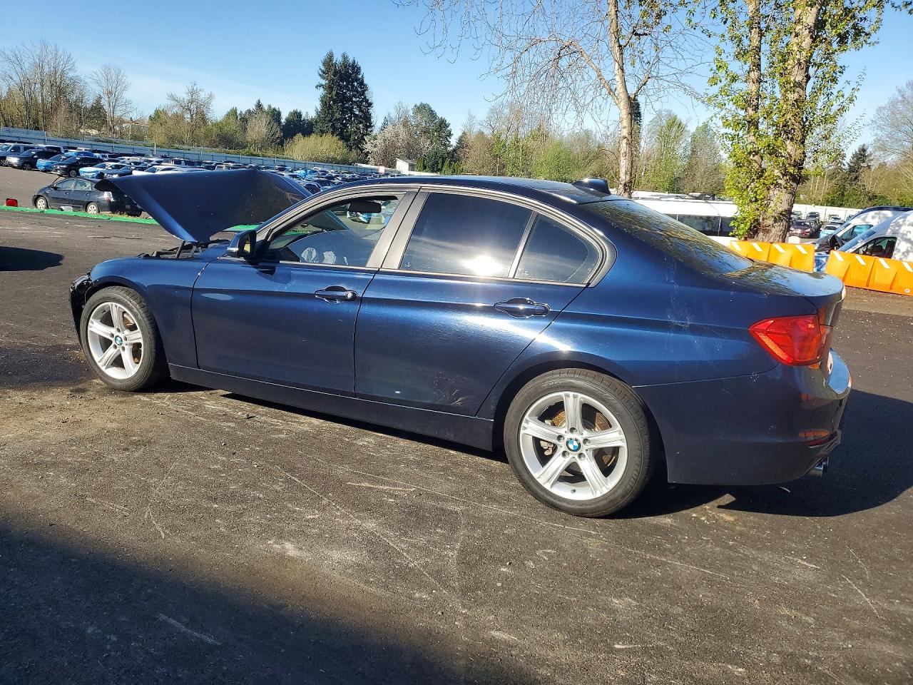 2013 Bmw 328 I Sulev Blue vin: WBA3C1C50DF440463