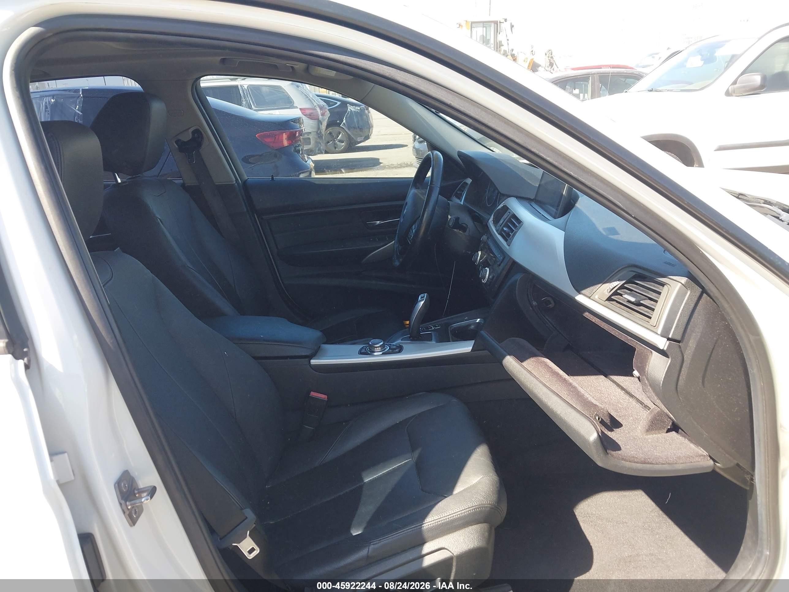 2013 Bmw 328i   White vin: WBA3C1C51DF441136