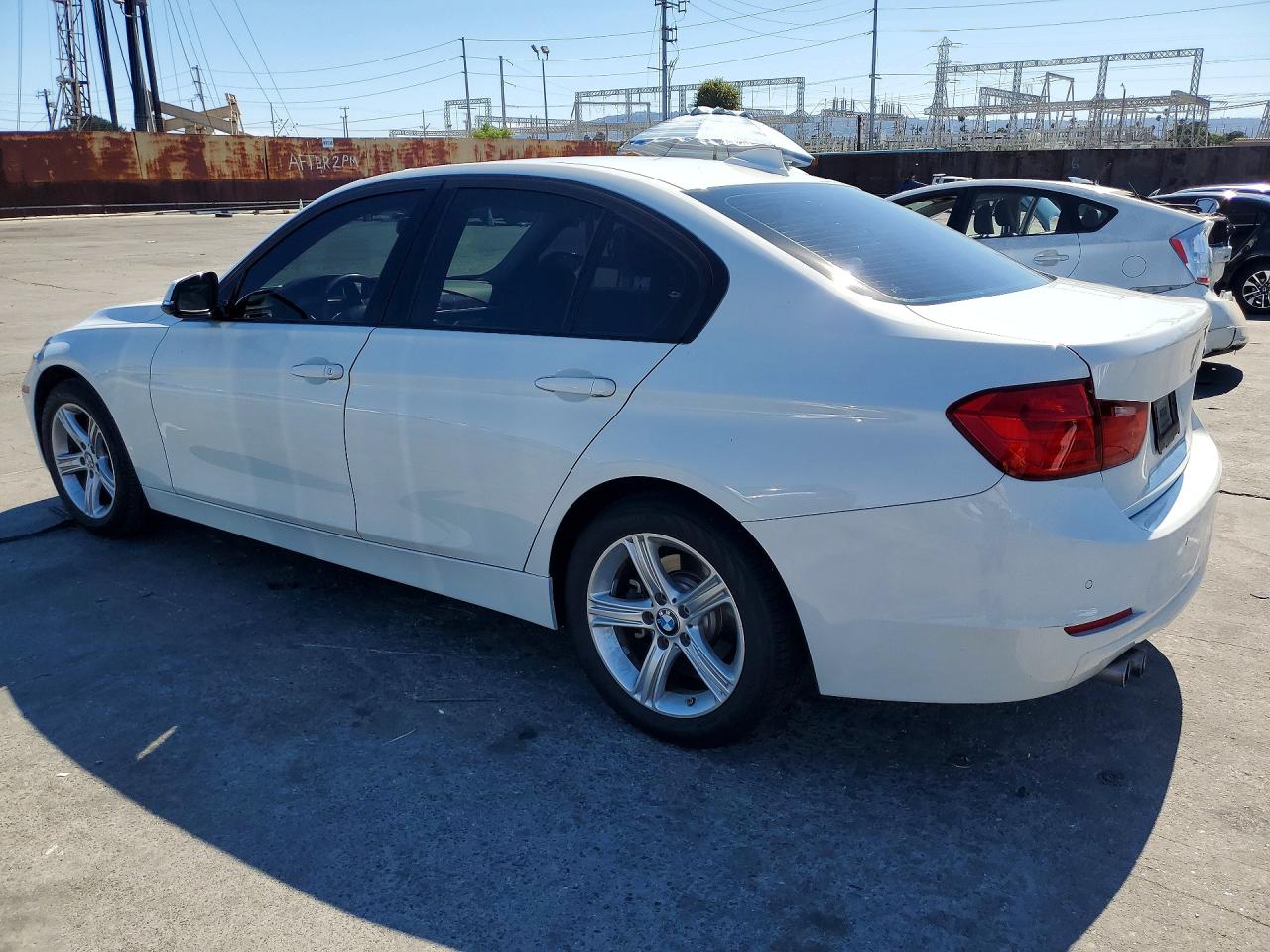 2015 Bmw 328 I Sulev Белый vin: WBA3C1C51FP851173