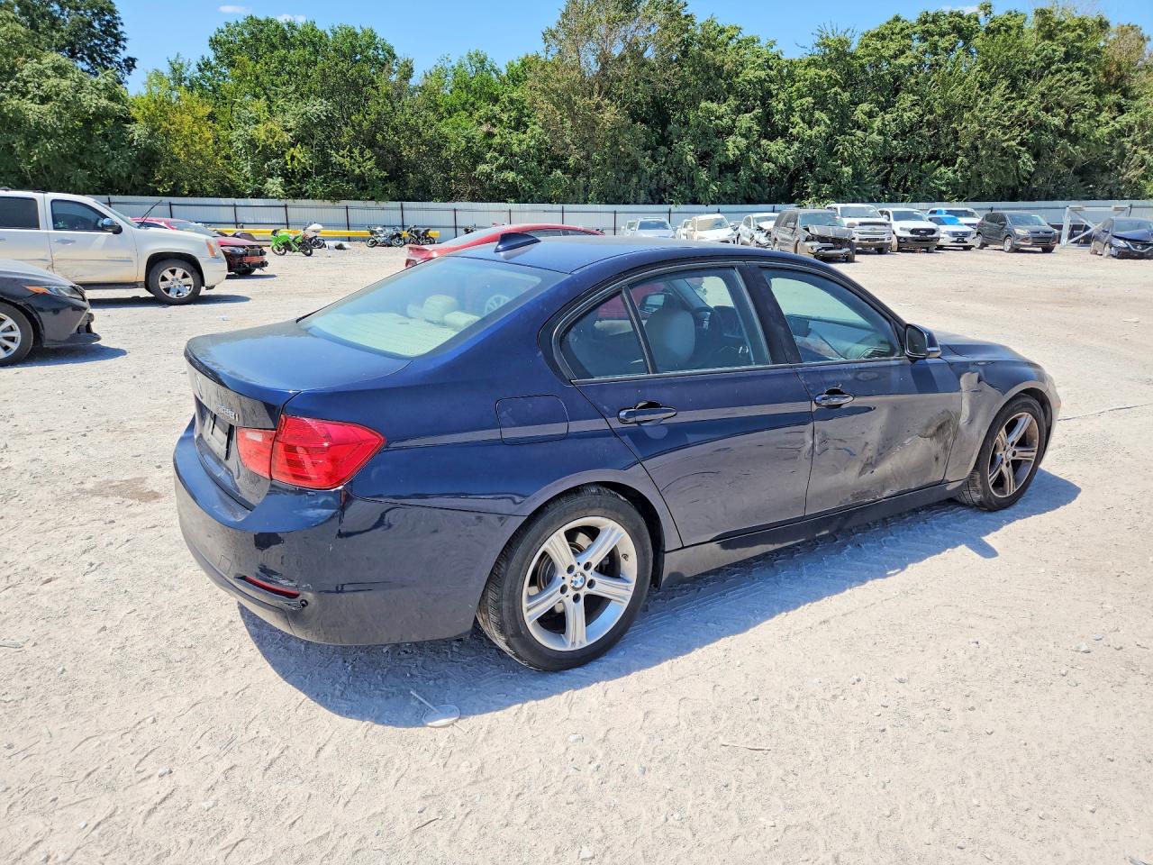 2013 Bmw 328 I Sulev Blue vin: WBA3C1C52DF436737