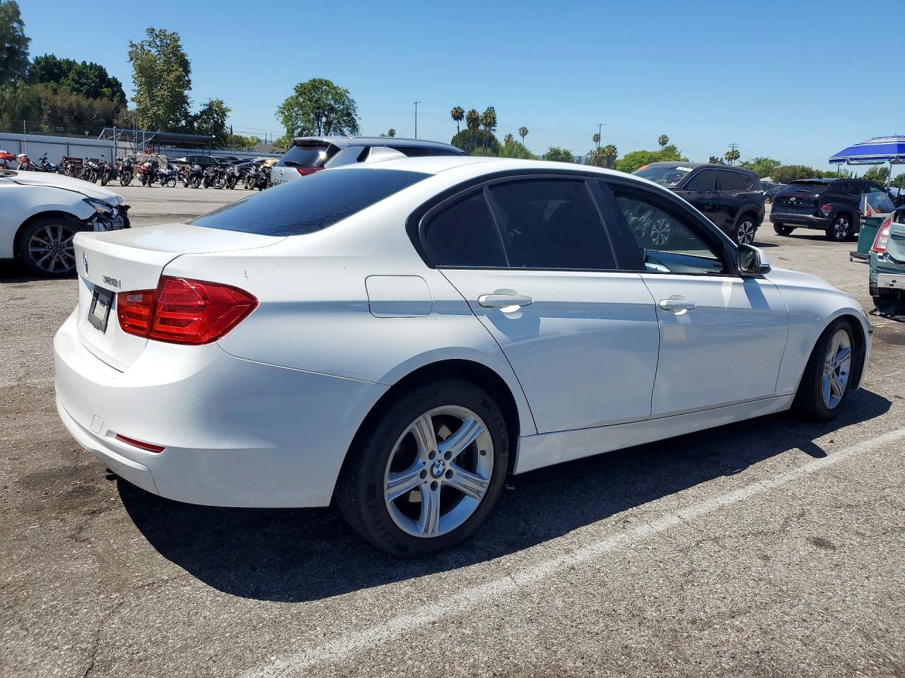 2013 Bmw 328 I Sulev White vin: WBA3C1C52DF438696