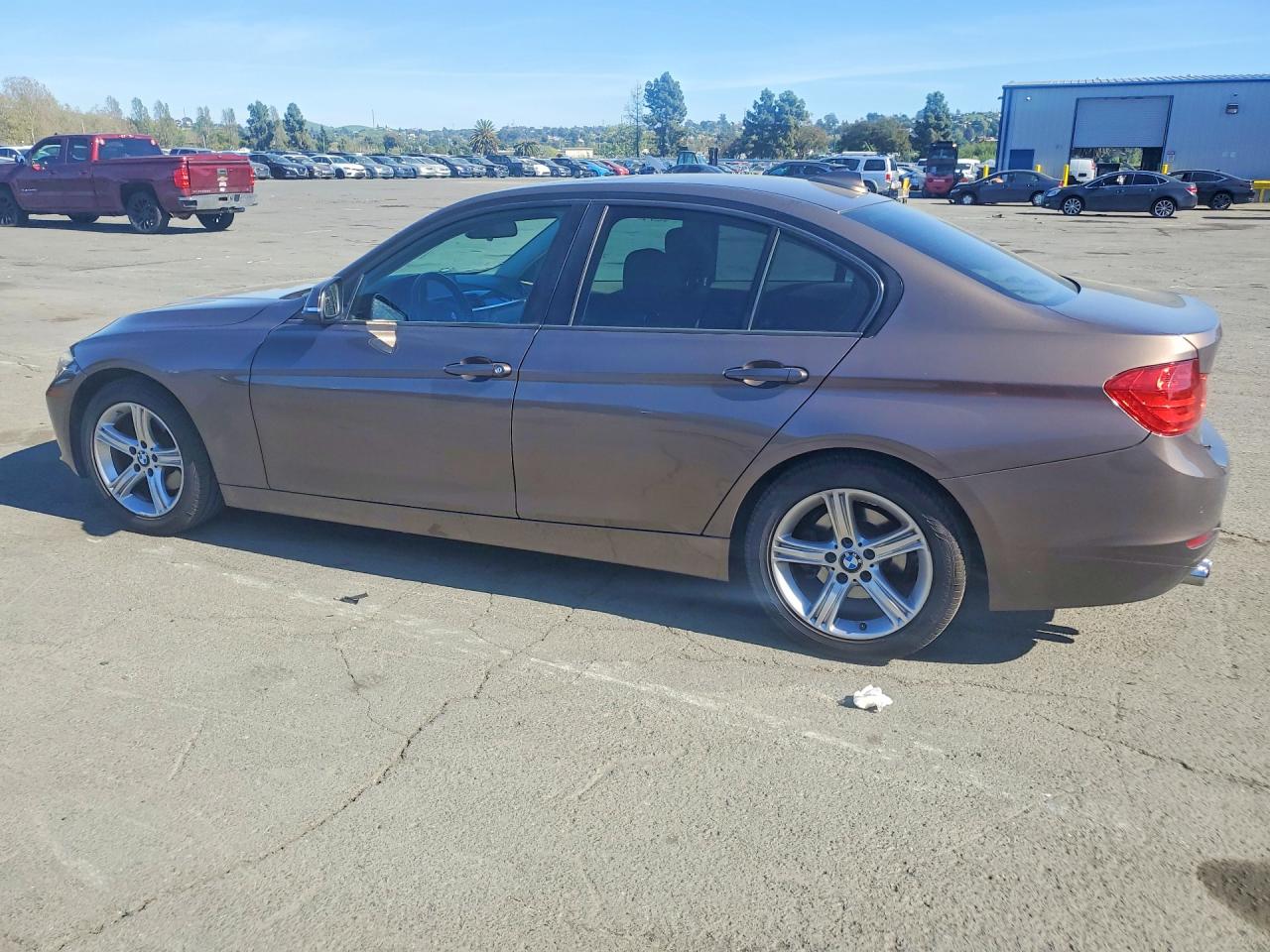 2014 Bmw 328 I Sulev Tan vin: WBA3C1C52EK115452