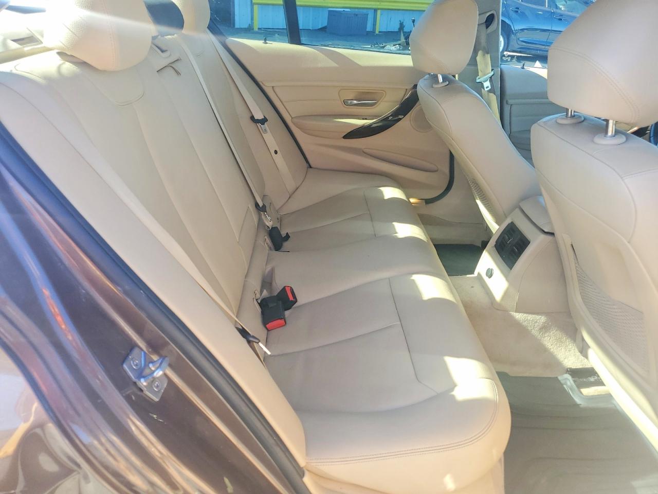 2014 Bmw 328 I Sulev Tan vin: WBA3C1C52EK115452