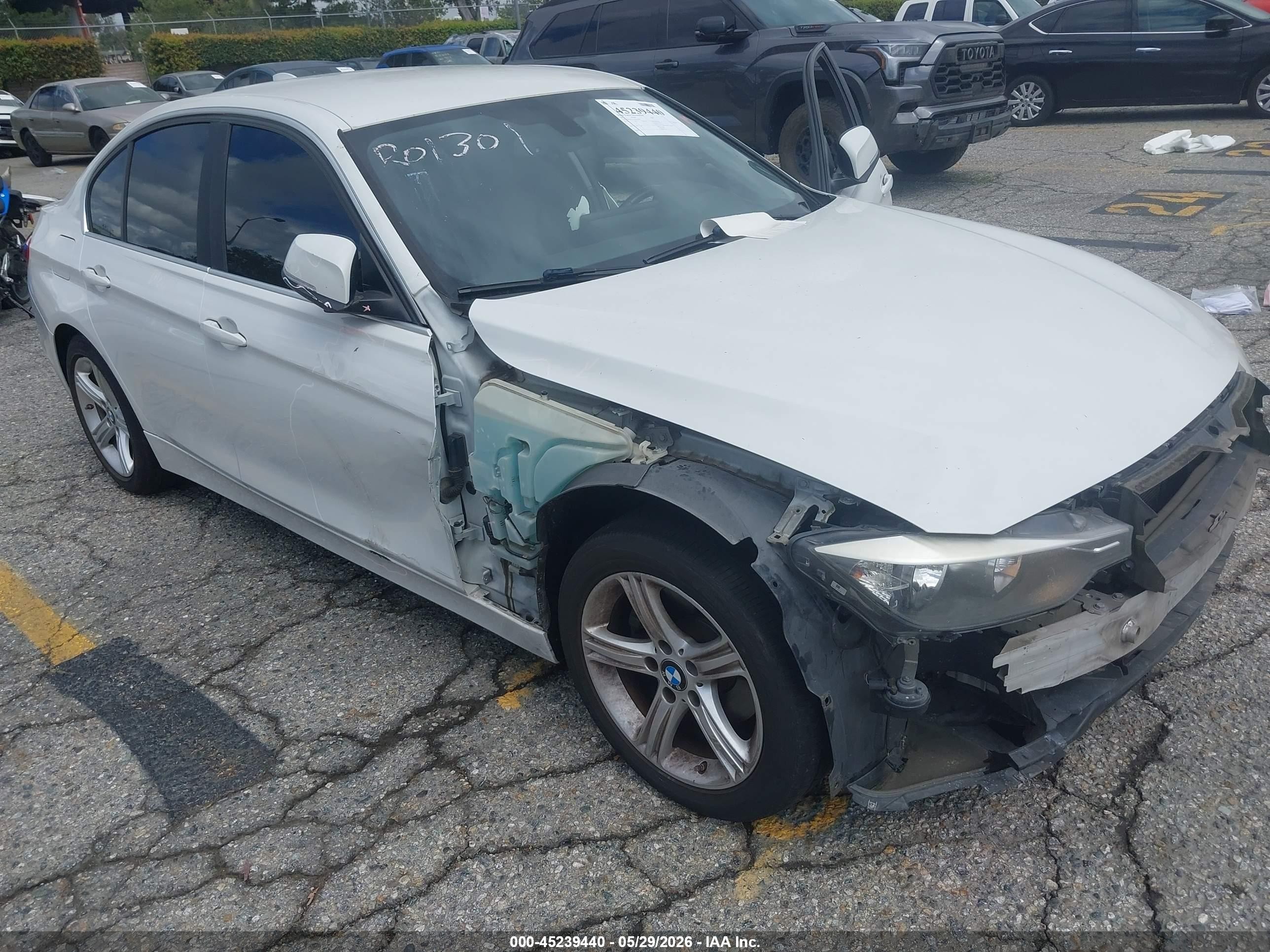 2015 Bmw 328i   White vin: WBA3C1C52FK117882