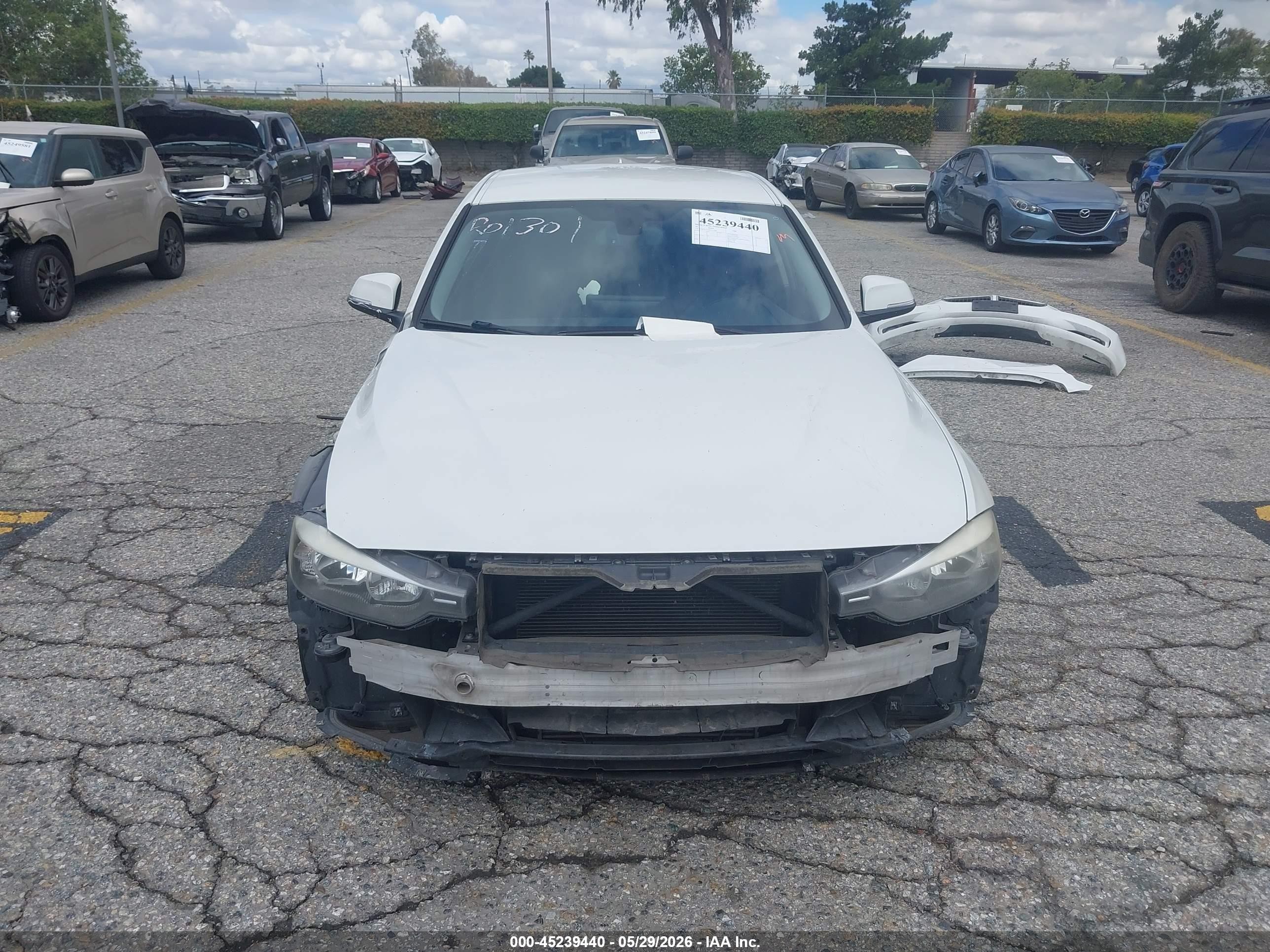 2015 Bmw 328i   White vin: WBA3C1C52FK117882