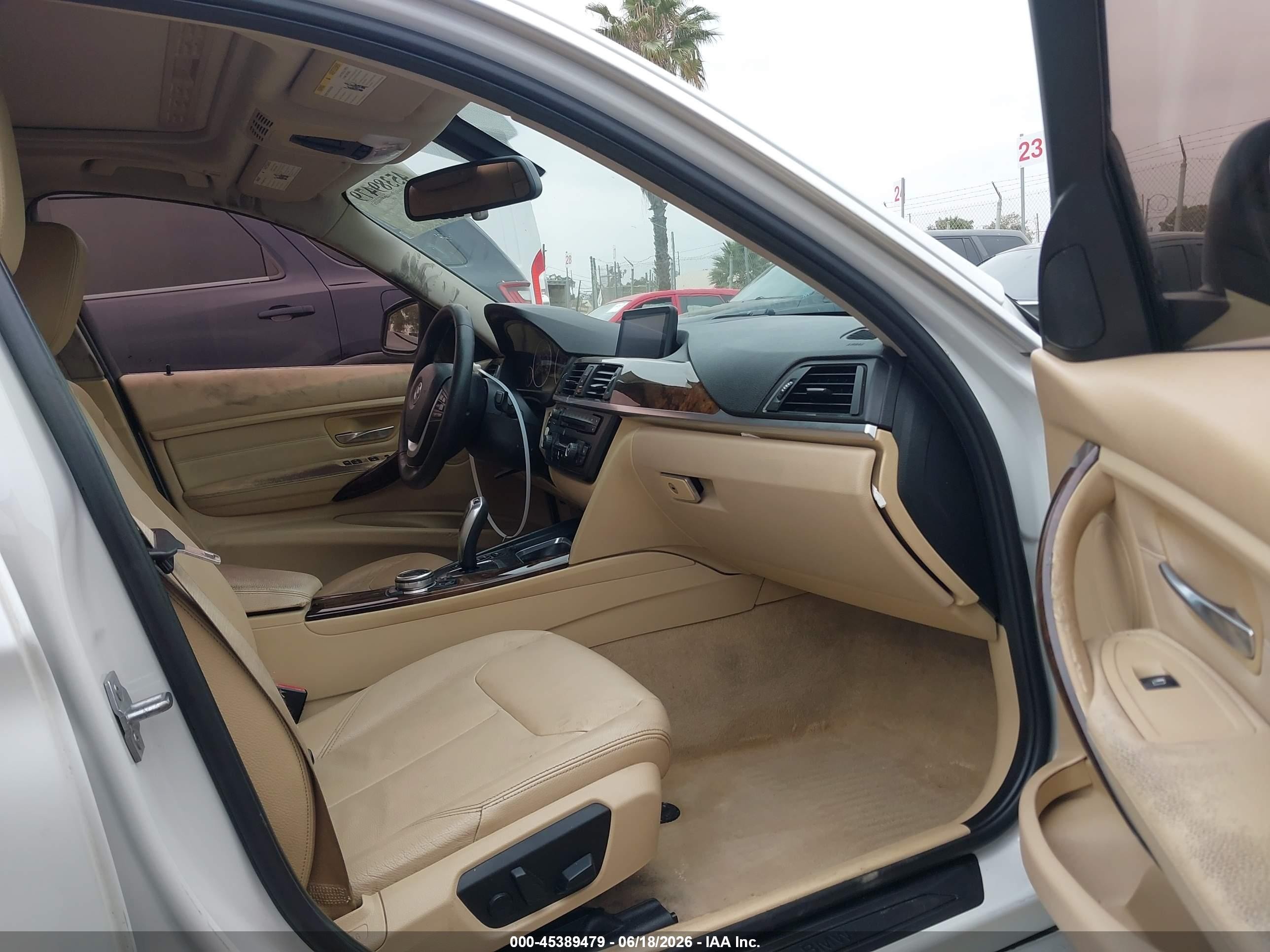 2015 Bmw 328i   White vin: WBA3C1C52FP851084