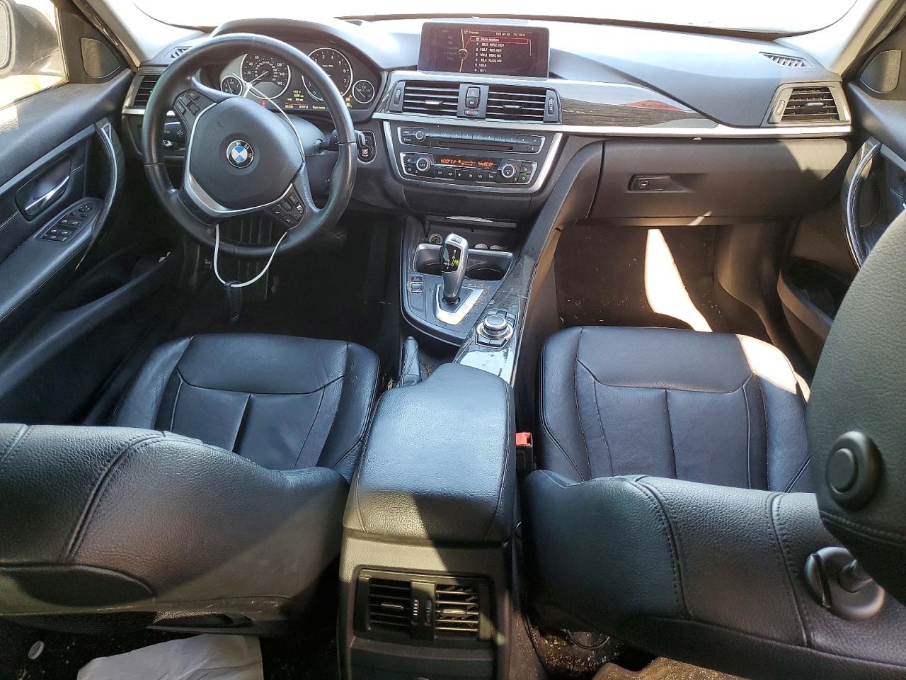 2012 Bmw 328 I Sulev Белый vin: WBA3C1C53CF431870