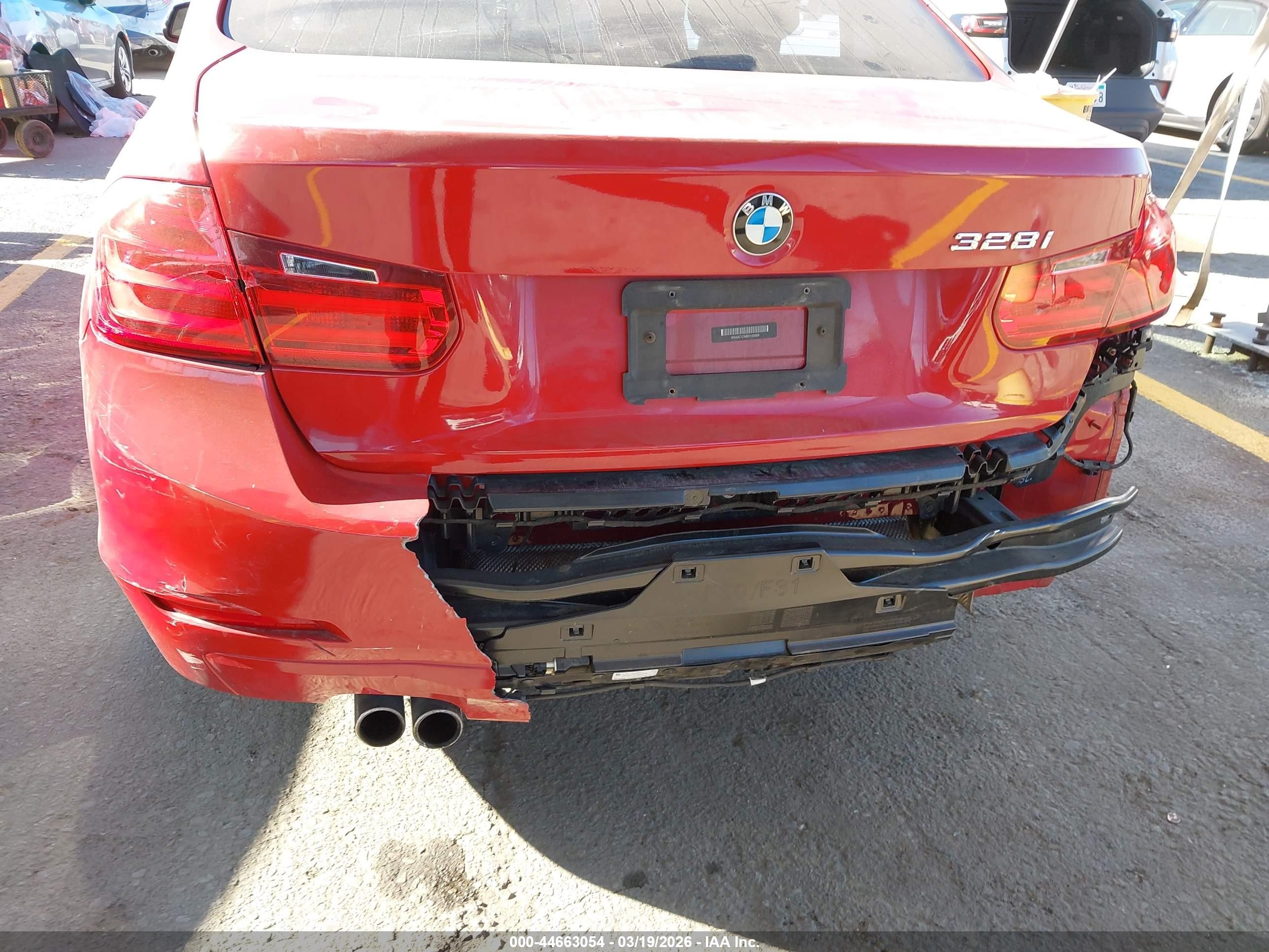 2014 Bmw 328i Красный vin: WBA3C1C54EK109569
