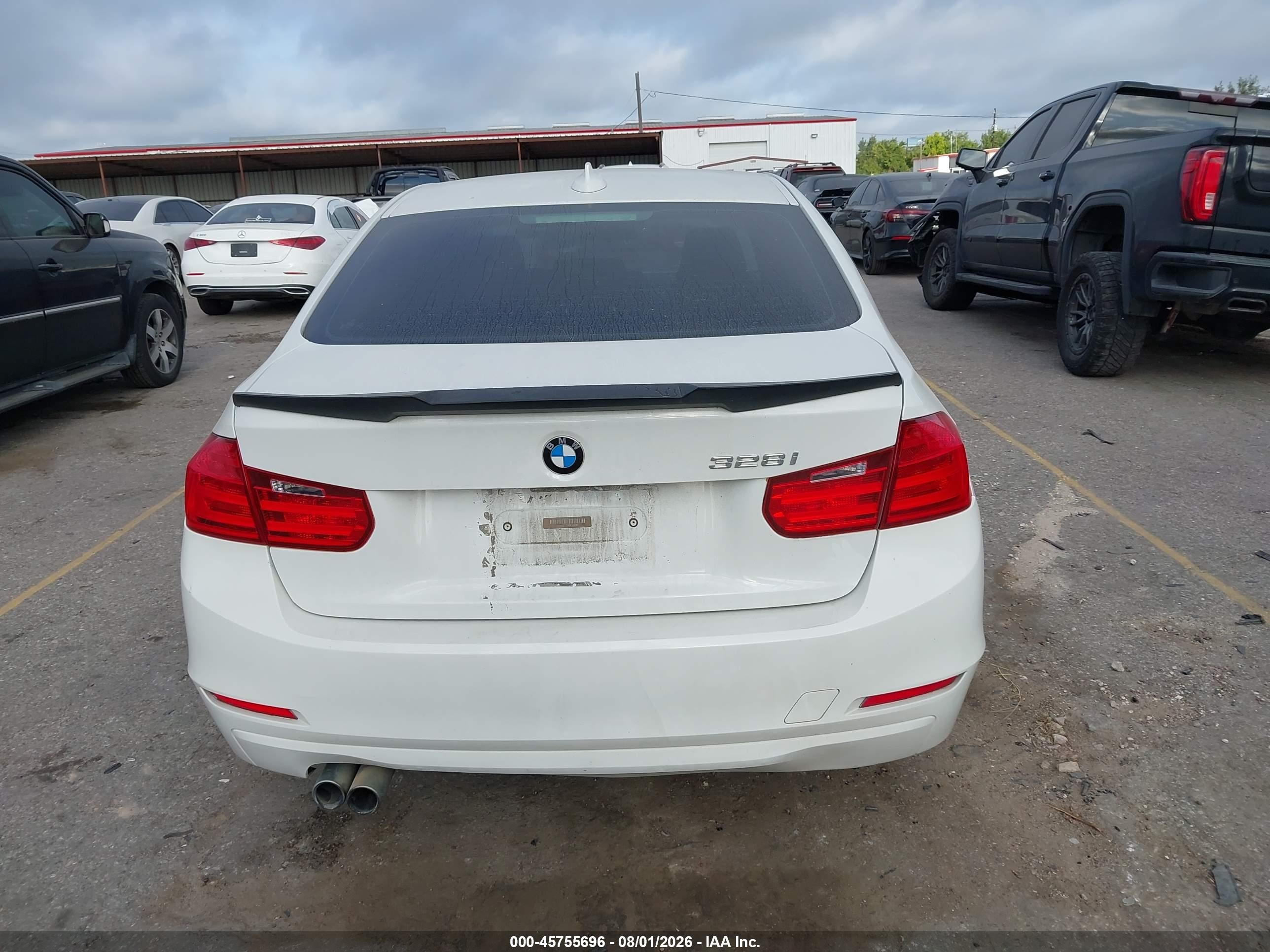 2014 Bmw 328i   White vin: WBA3C1C54EK116781