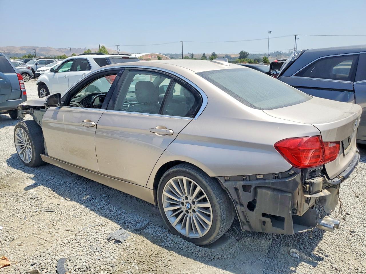 2015 Bmw 328 I Sulev Tan vin: WBA3C1C54FP854195