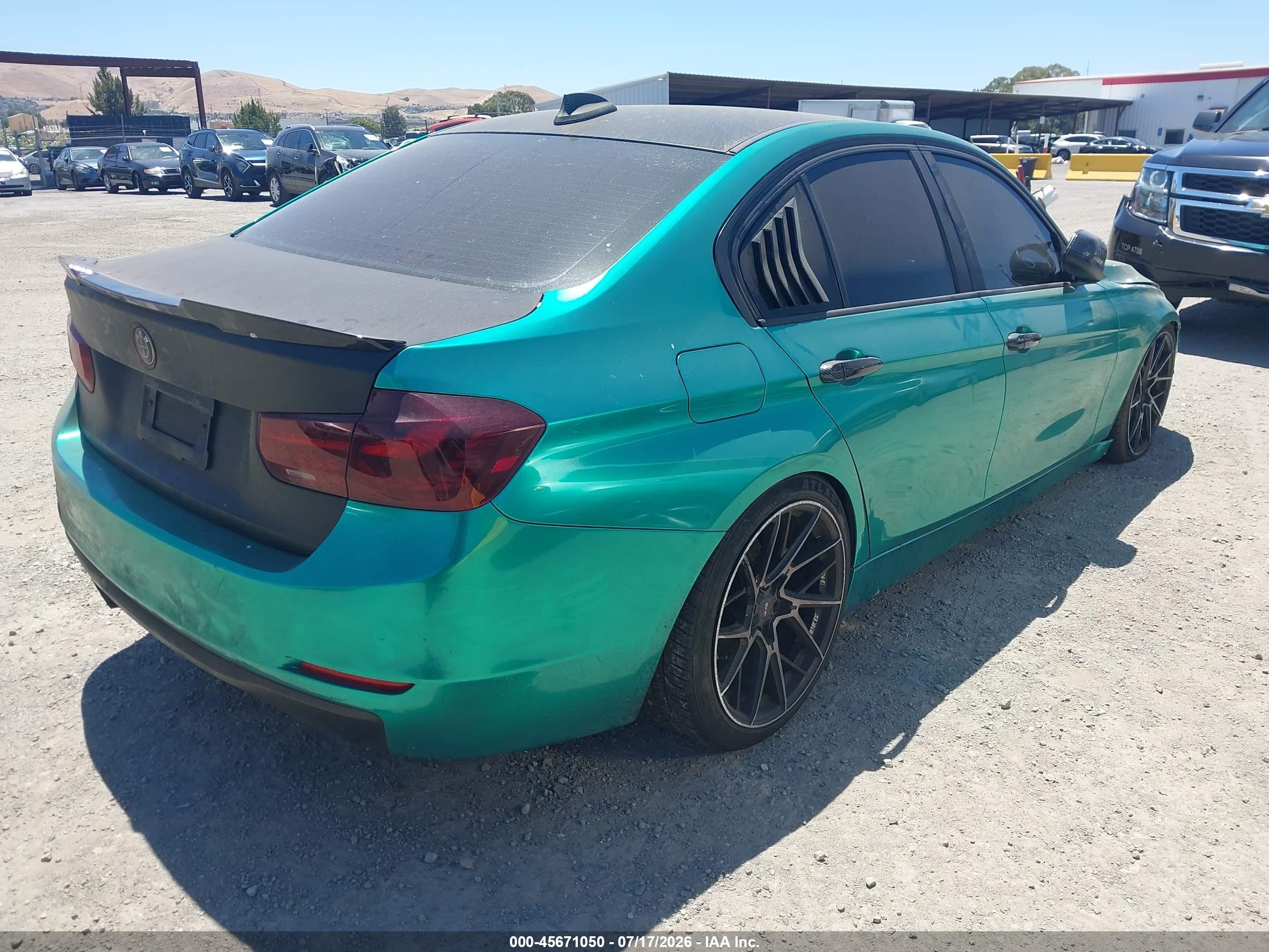 2014 Bmw 328i   Зеленый vin: WBA3C1C55EK115543