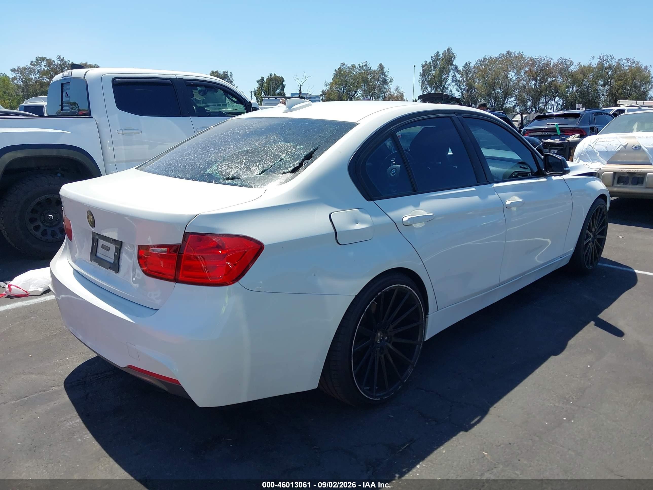 2014 Bmw 328i   White vin: WBA3C1C55EK116434