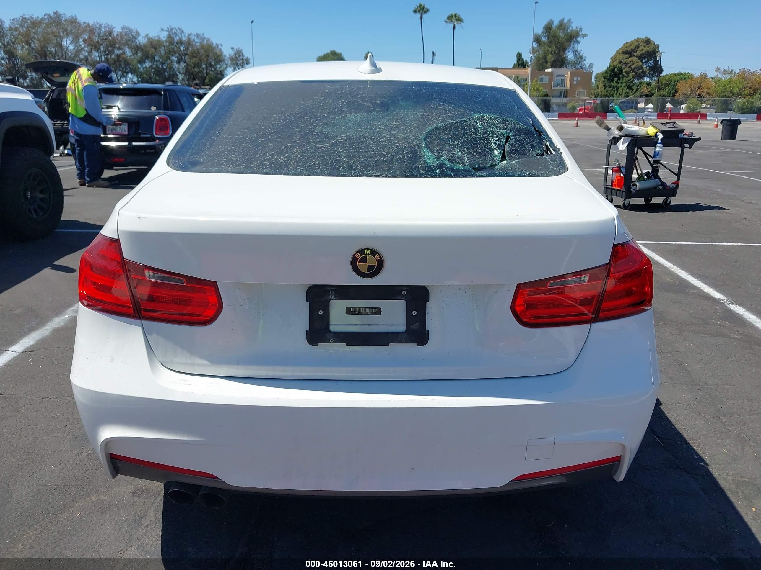 2014 Bmw 328i   White vin: WBA3C1C55EK116434