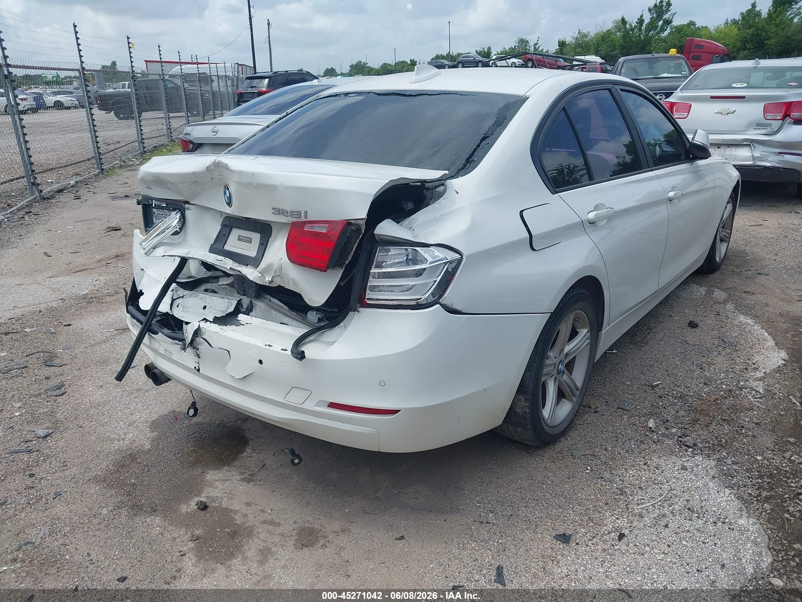 2012 Bmw 328i   White vin: WBA3C1C56CF430941