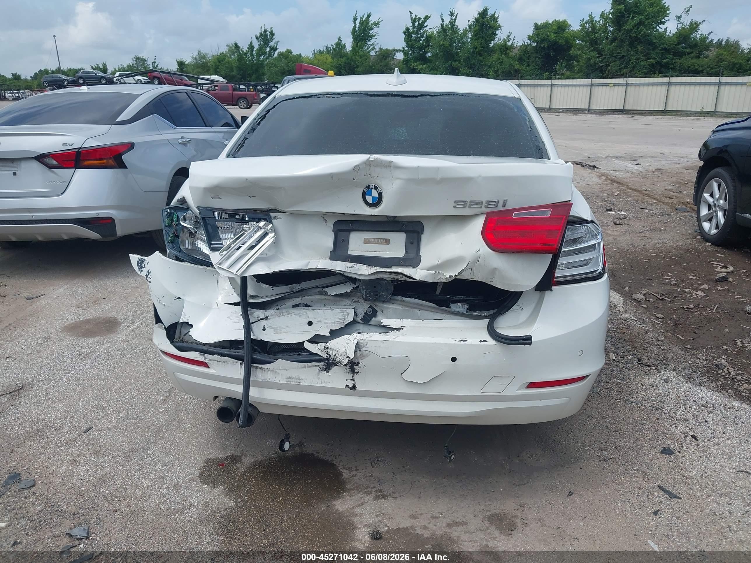 2012 Bmw 328i   White vin: WBA3C1C56CF430941