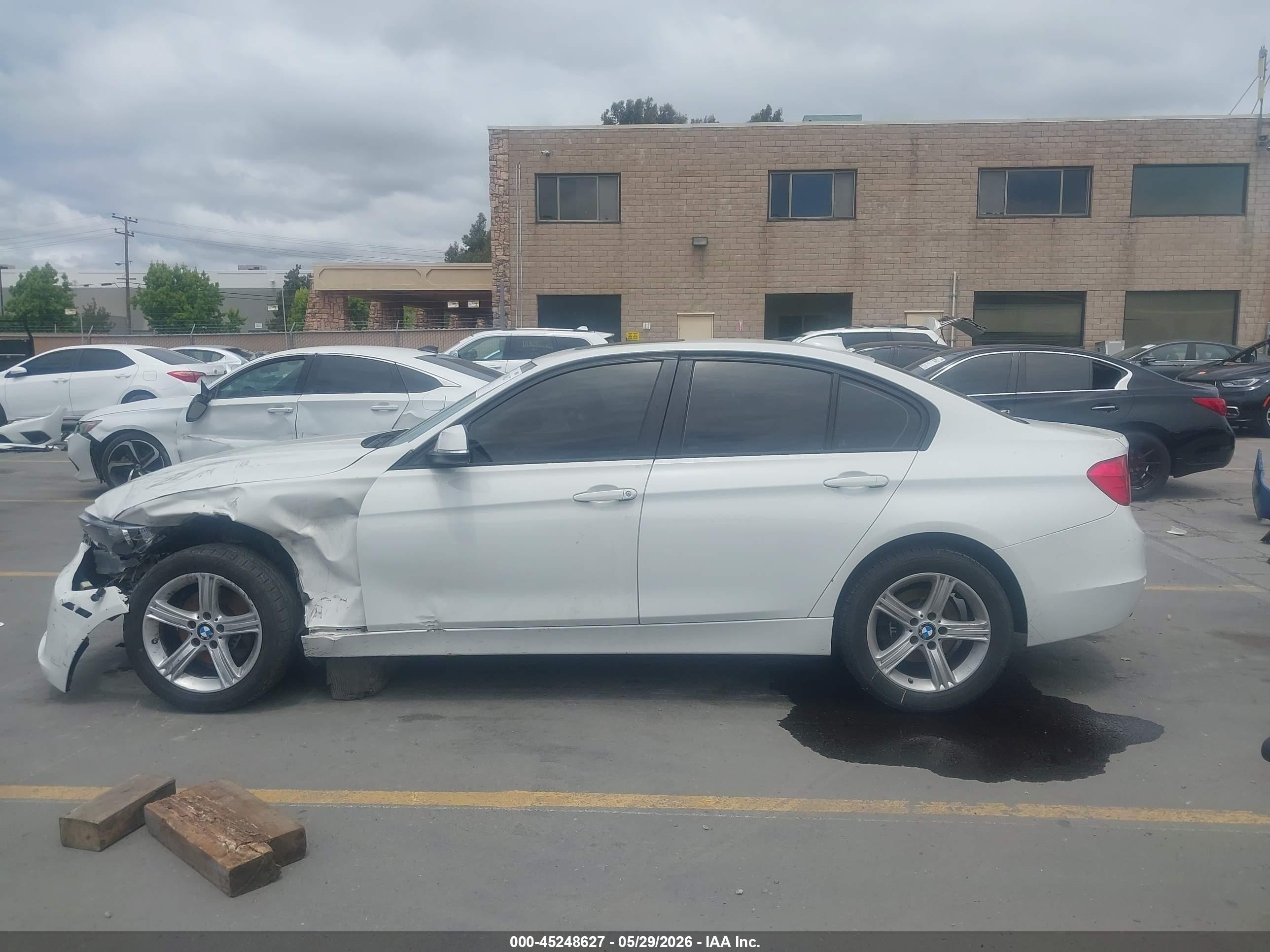 2012 Bmw 328i   White vin: WBA3C1C56CF433550