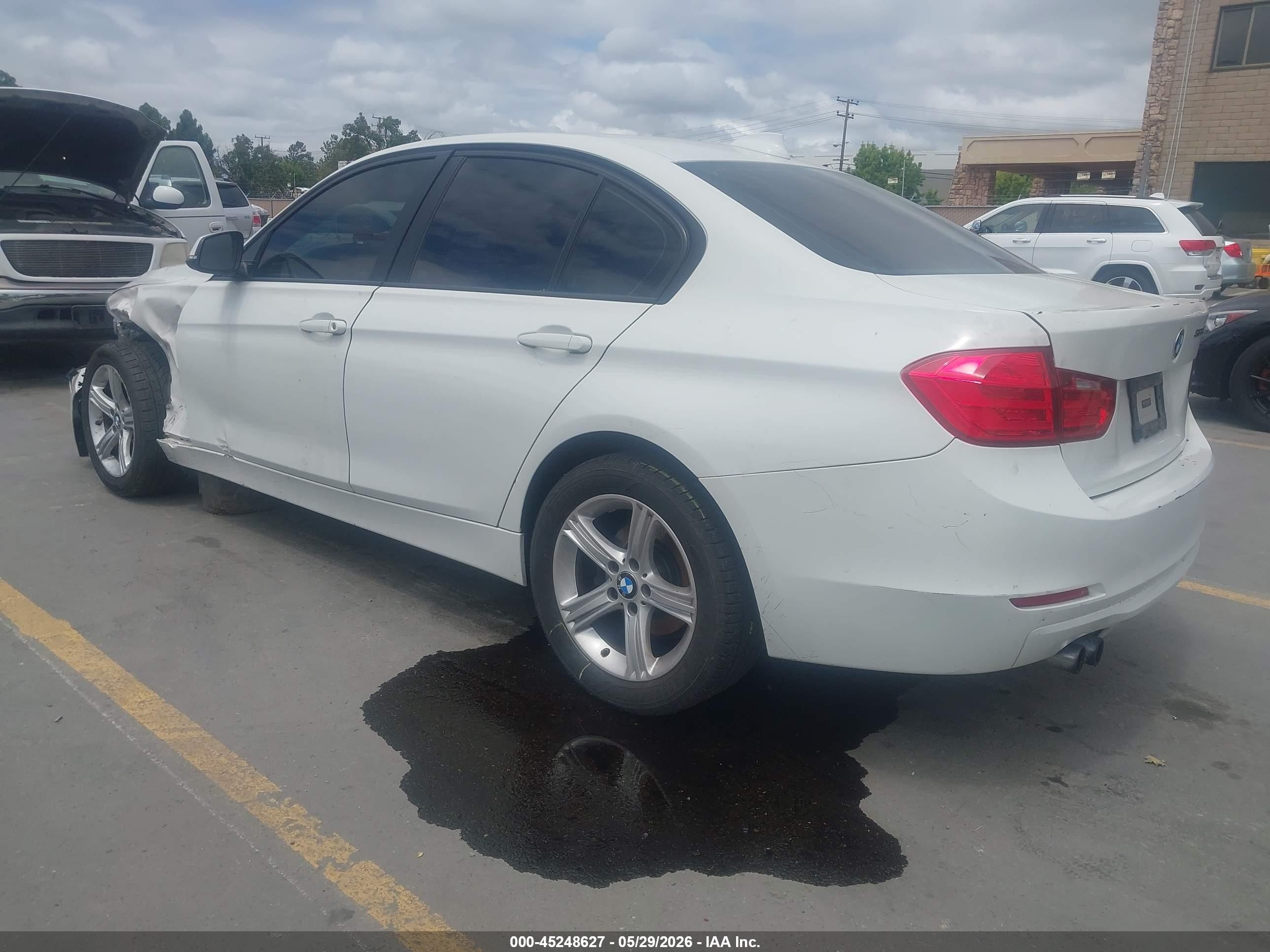 2012 Bmw 328i   White vin: WBA3C1C56CF433550