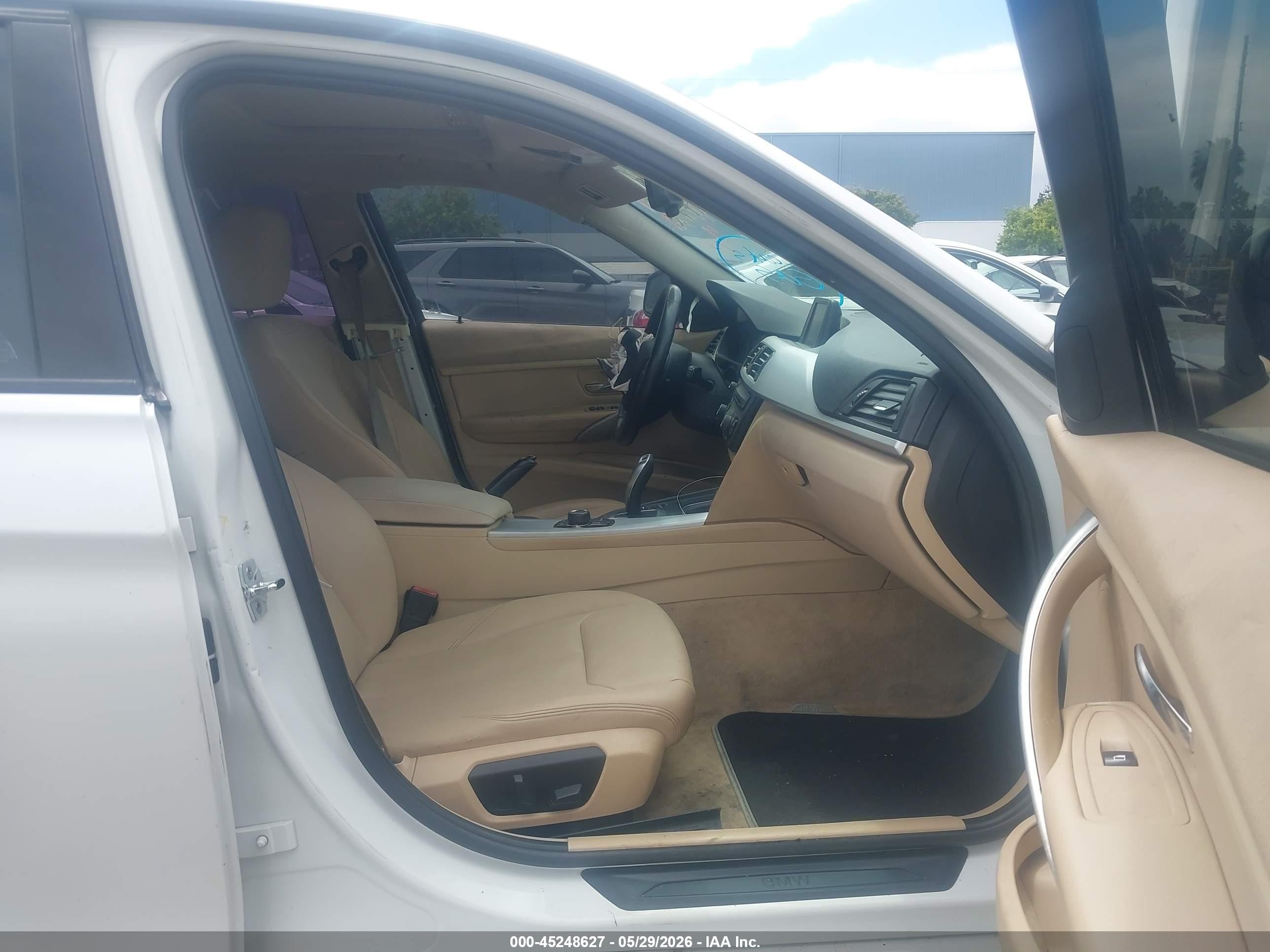 2012 Bmw 328i   White vin: WBA3C1C56CF433550