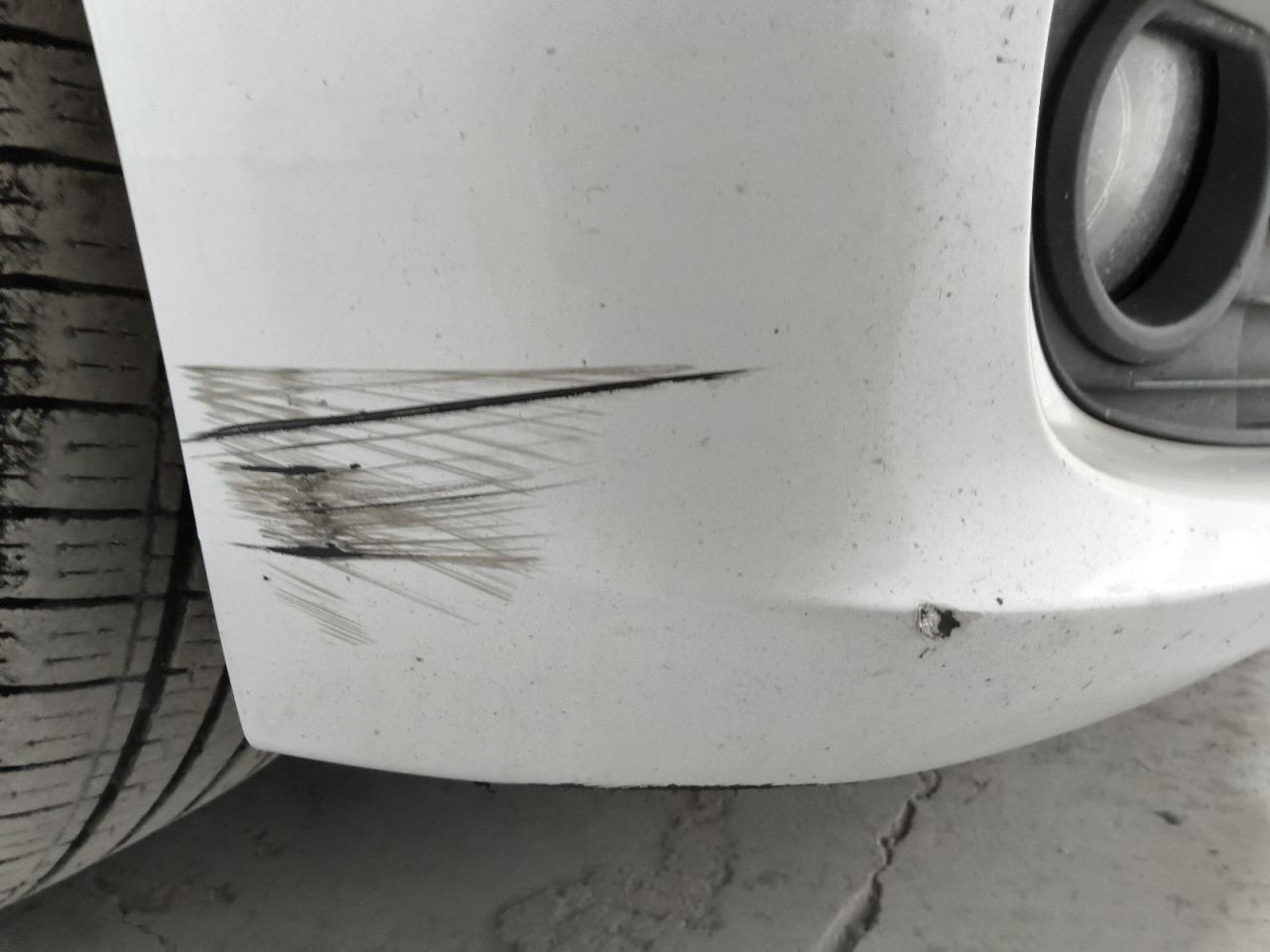2015 Bmw 328 I Sulev White vin: WBA3C1C56FK119229 Damage: Front Bumper/Cover, Heavy Scratch, 7 To 8 Inches