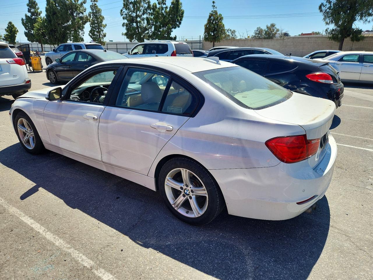 2015 Bmw 3 Series 320i Xdrive White vin: WBA3C1C56FK122549