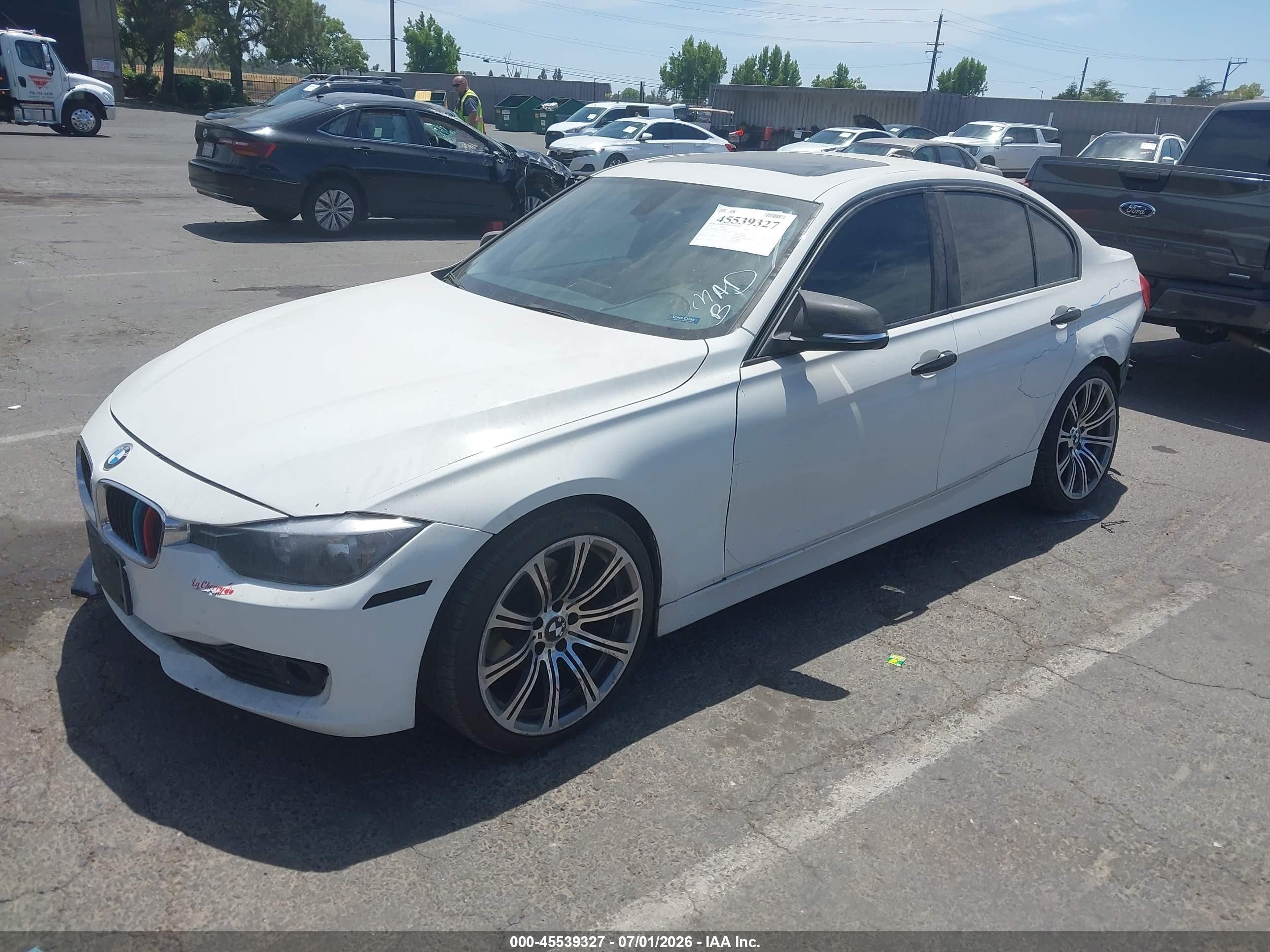 2013 Bmw 328i   Белый vin: WBA3C1C57DF440489