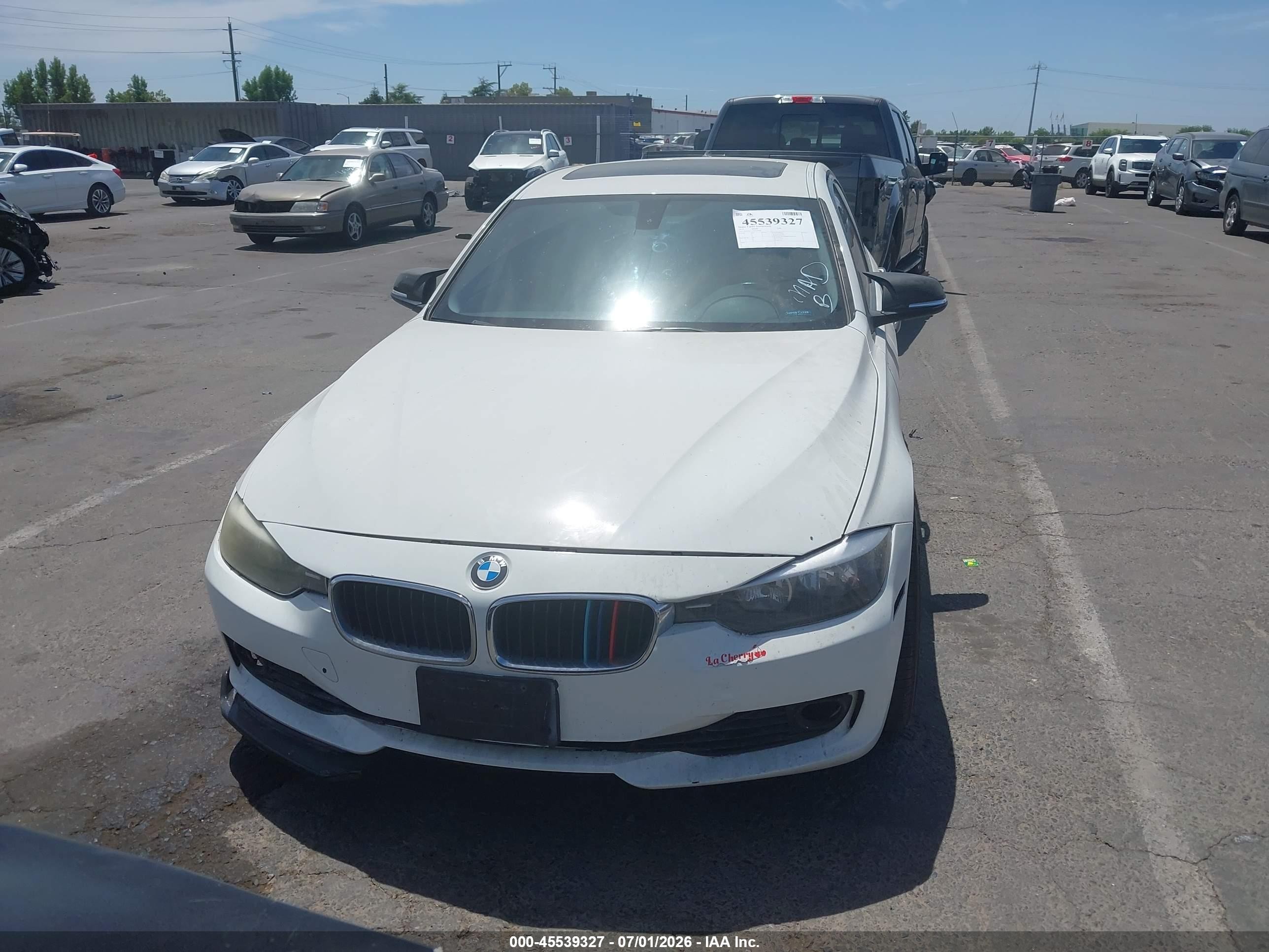 2013 Bmw 328i   Белый vin: WBA3C1C57DF440489