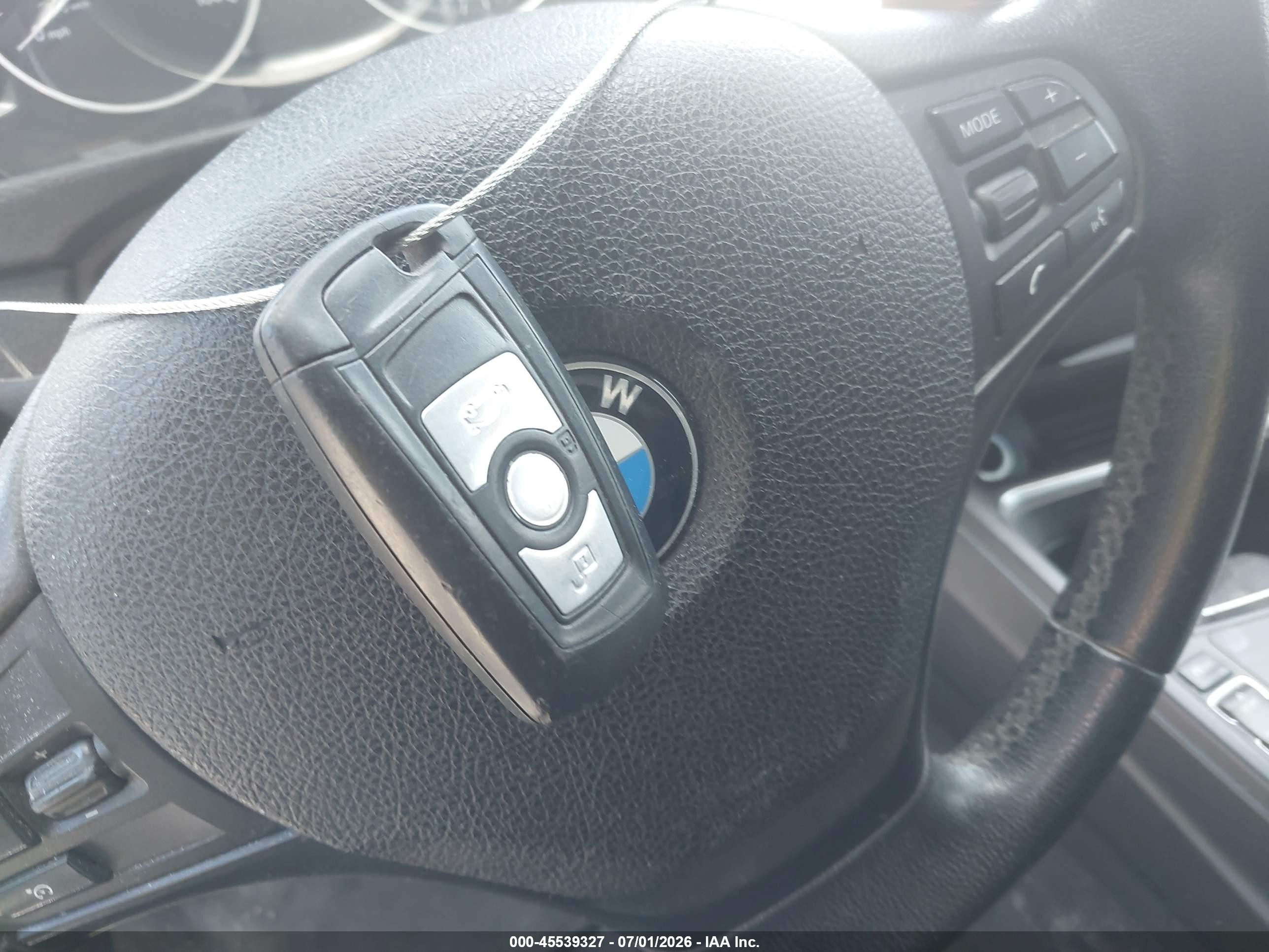 2013 Bmw 328i   Белый vin: WBA3C1C57DF440489
