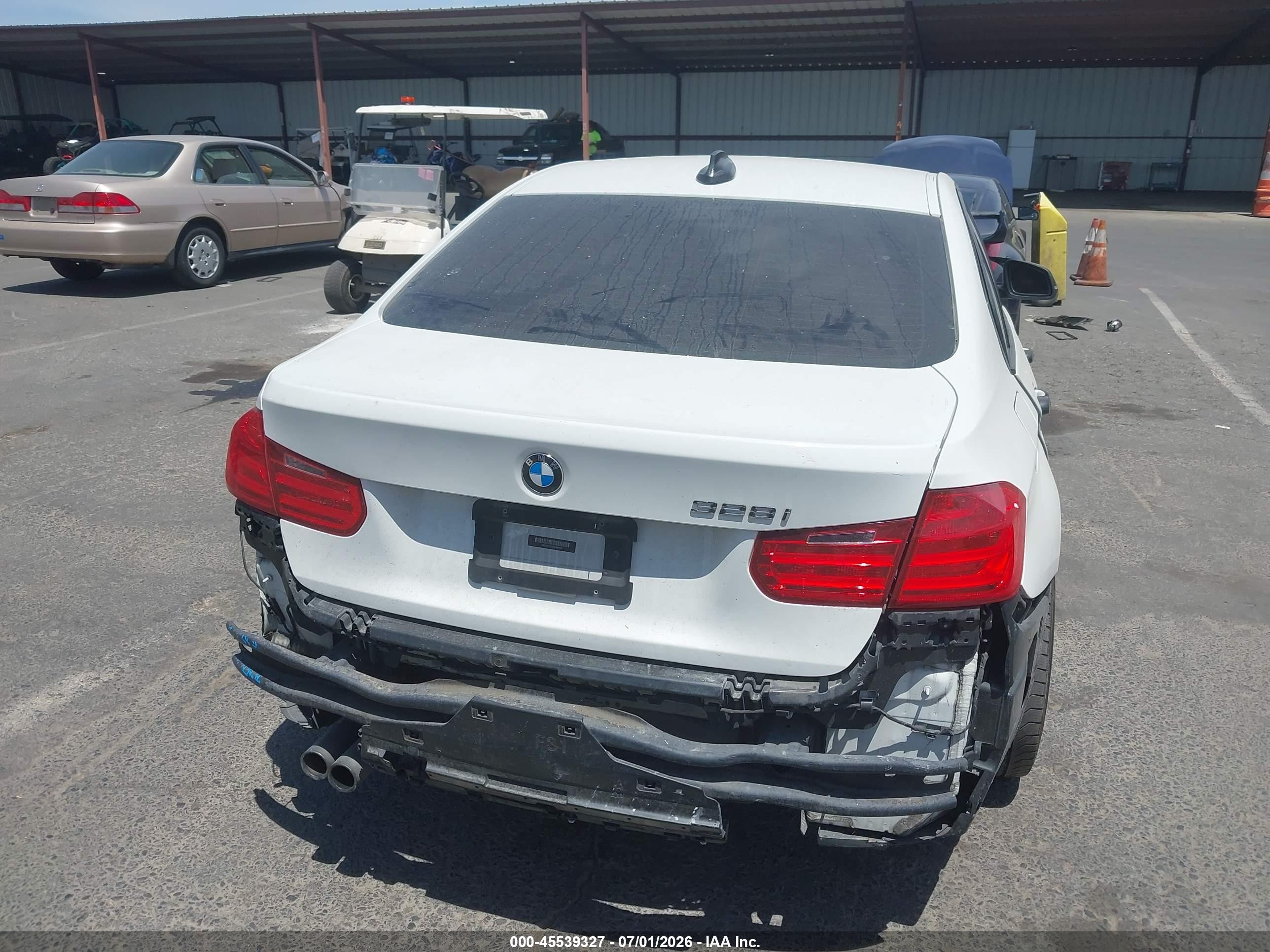2013 Bmw 328i   Белый vin: WBA3C1C57DF440489