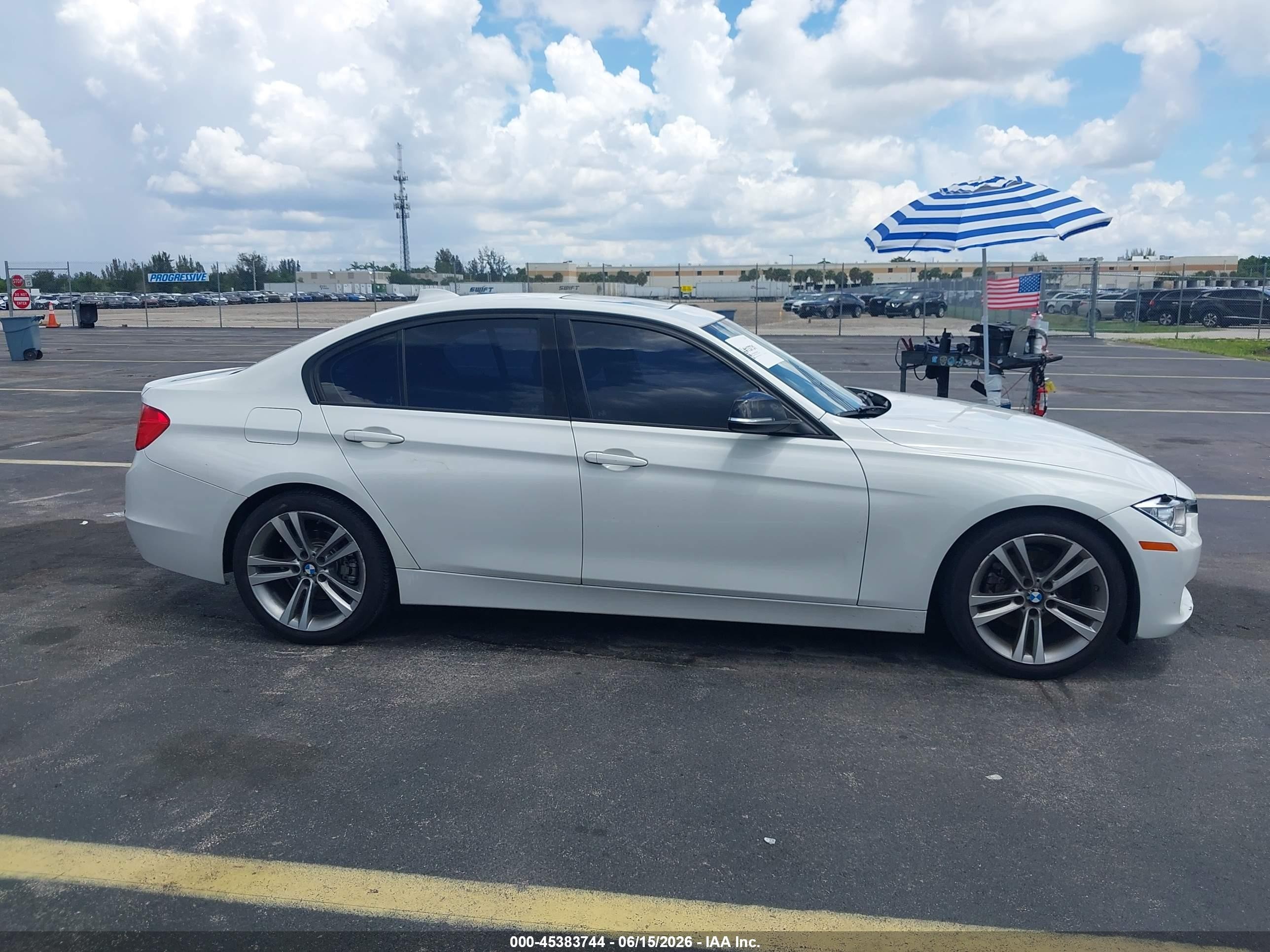 2014 Bmw 328i Белый vin: WBA3C1C57EK107105