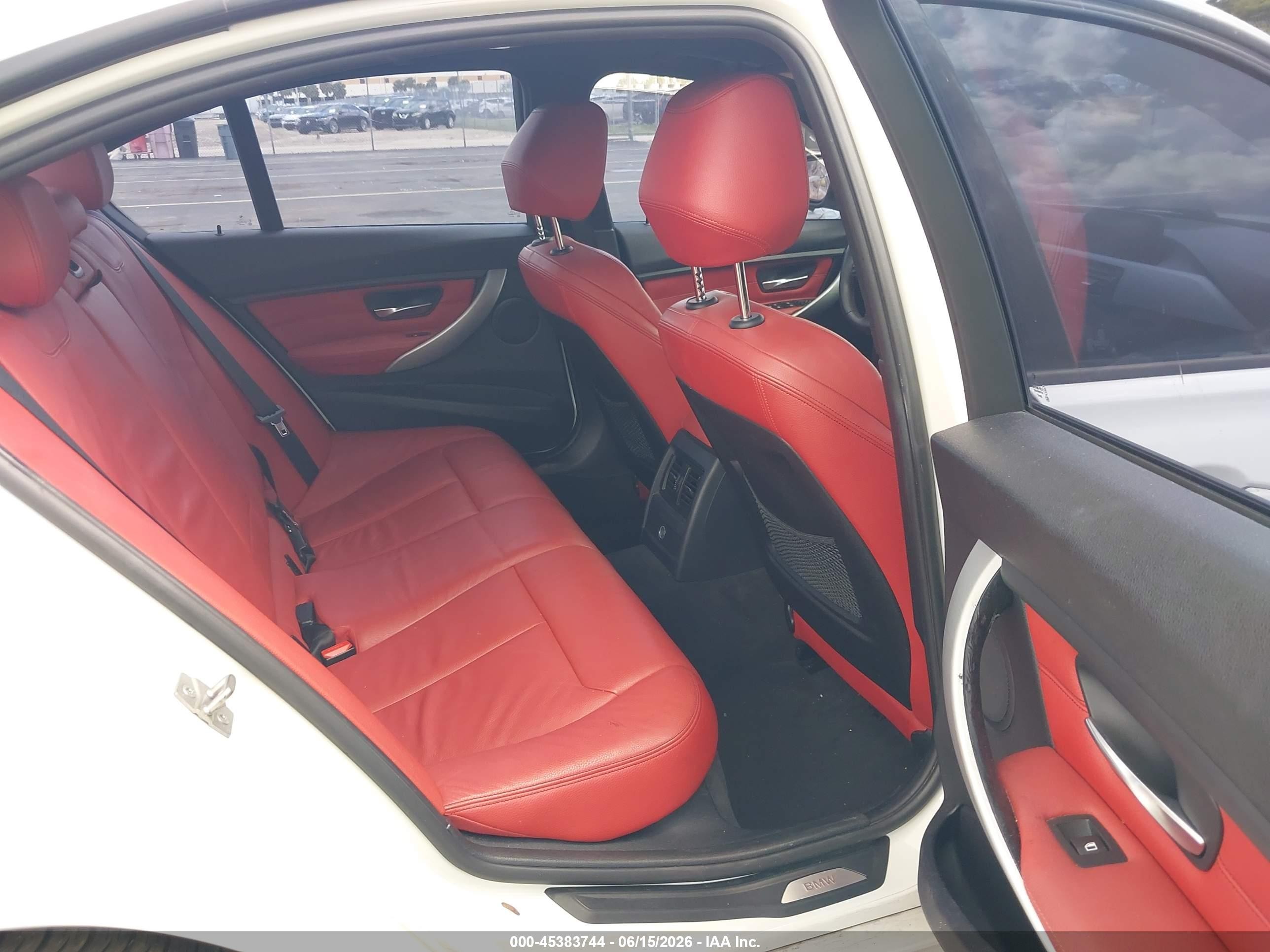 2014 Bmw 328i Белый vin: WBA3C1C57EK107105