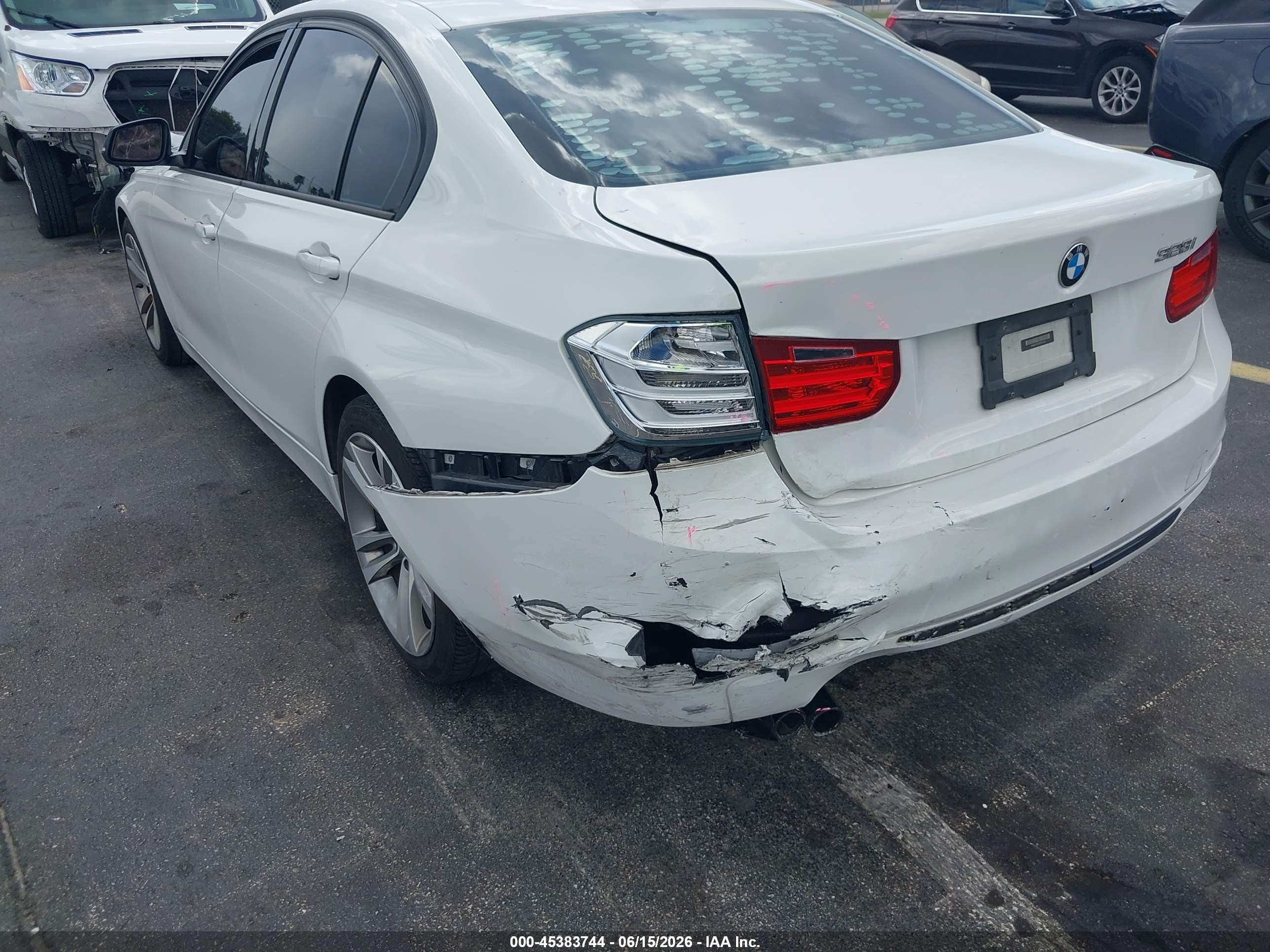 2014 Bmw 328i Белый vin: WBA3C1C57EK107105