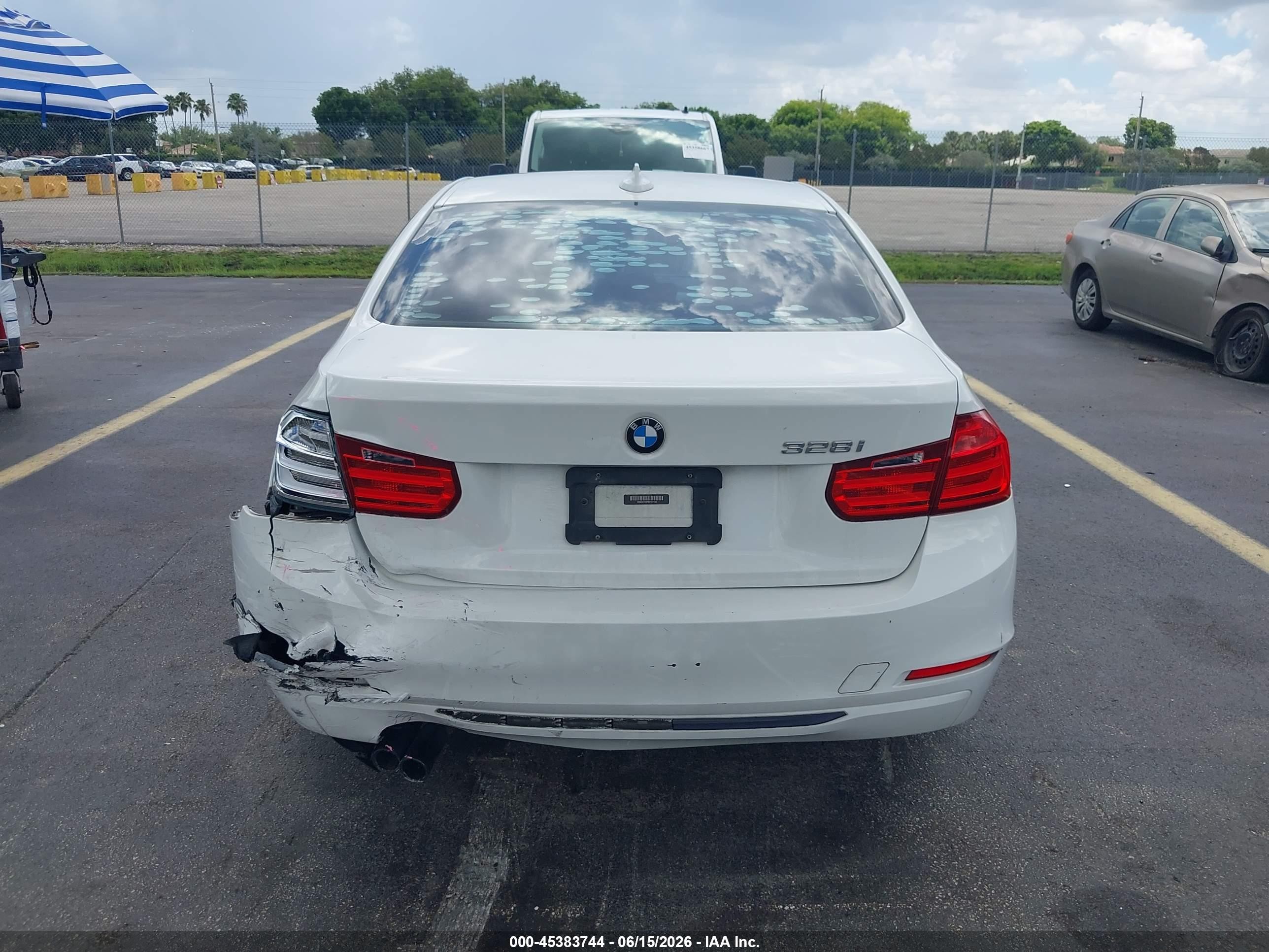 2014 Bmw 328i Белый vin: WBA3C1C57EK107105
