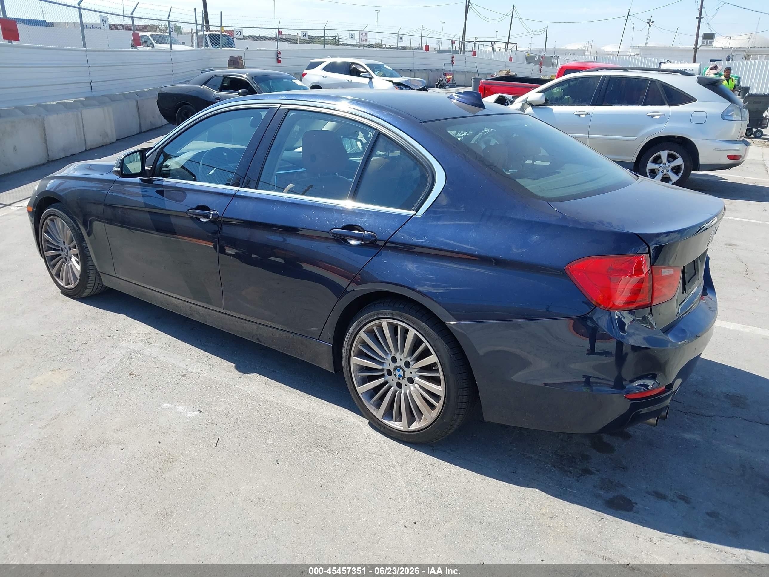 2014 Bmw 328i   Черный vin: WBA3C1C57EK108190