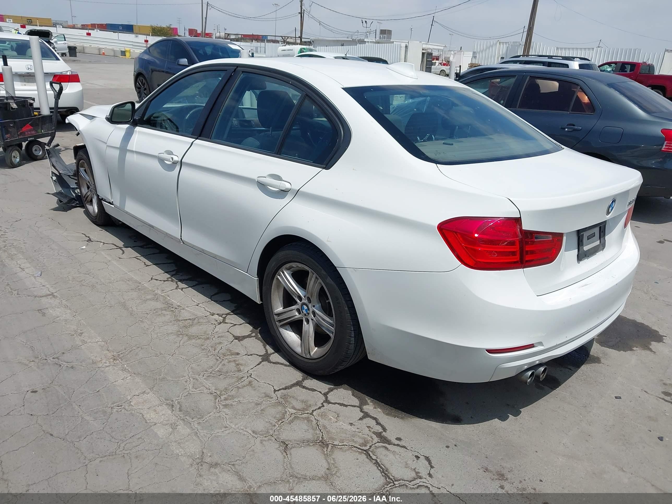 2014 Bmw 328i   White vin: WBA3C1C58EK116329