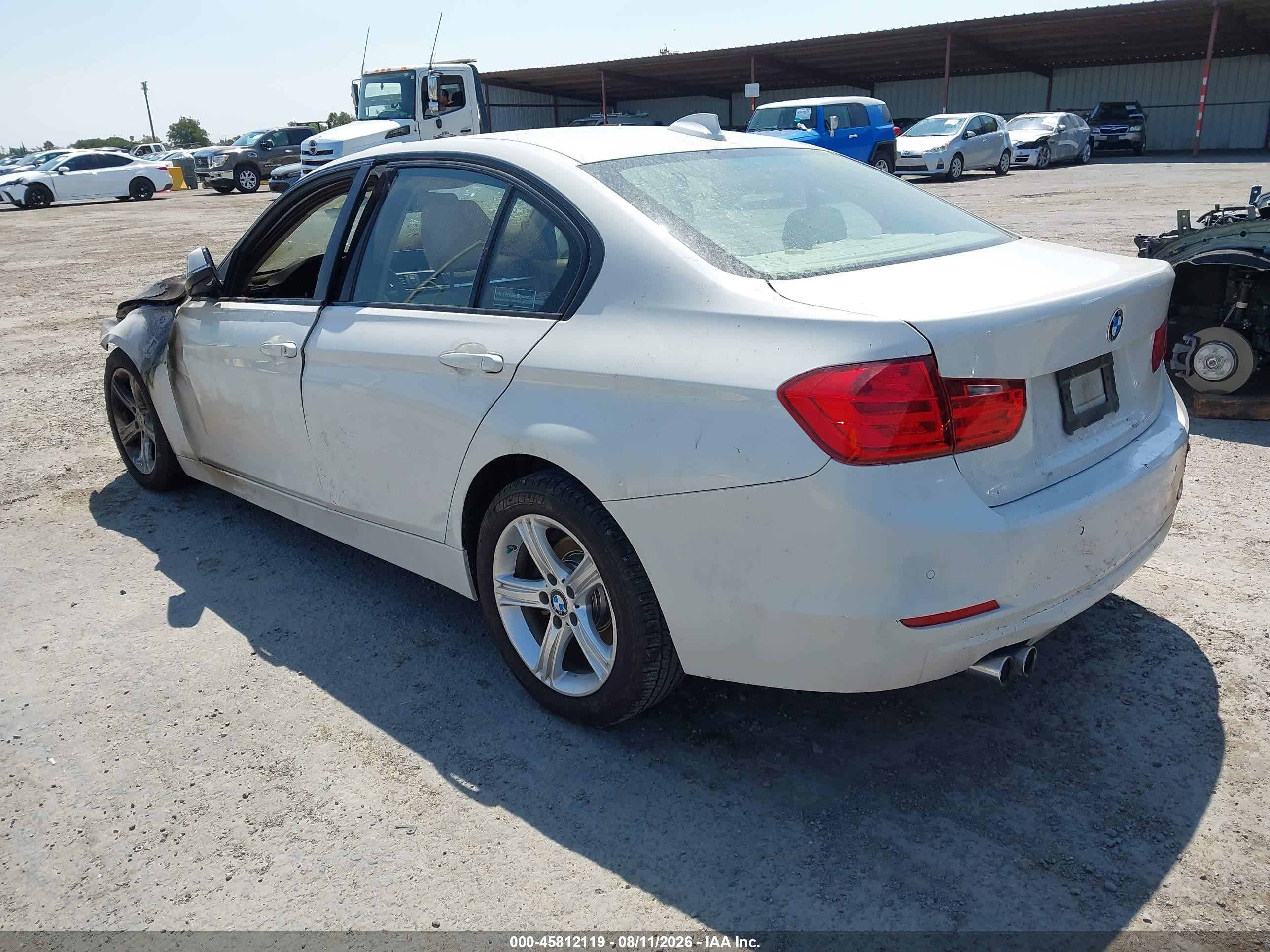 2015 Bmw 328i   Белый vin: WBA3C1C58FP851316