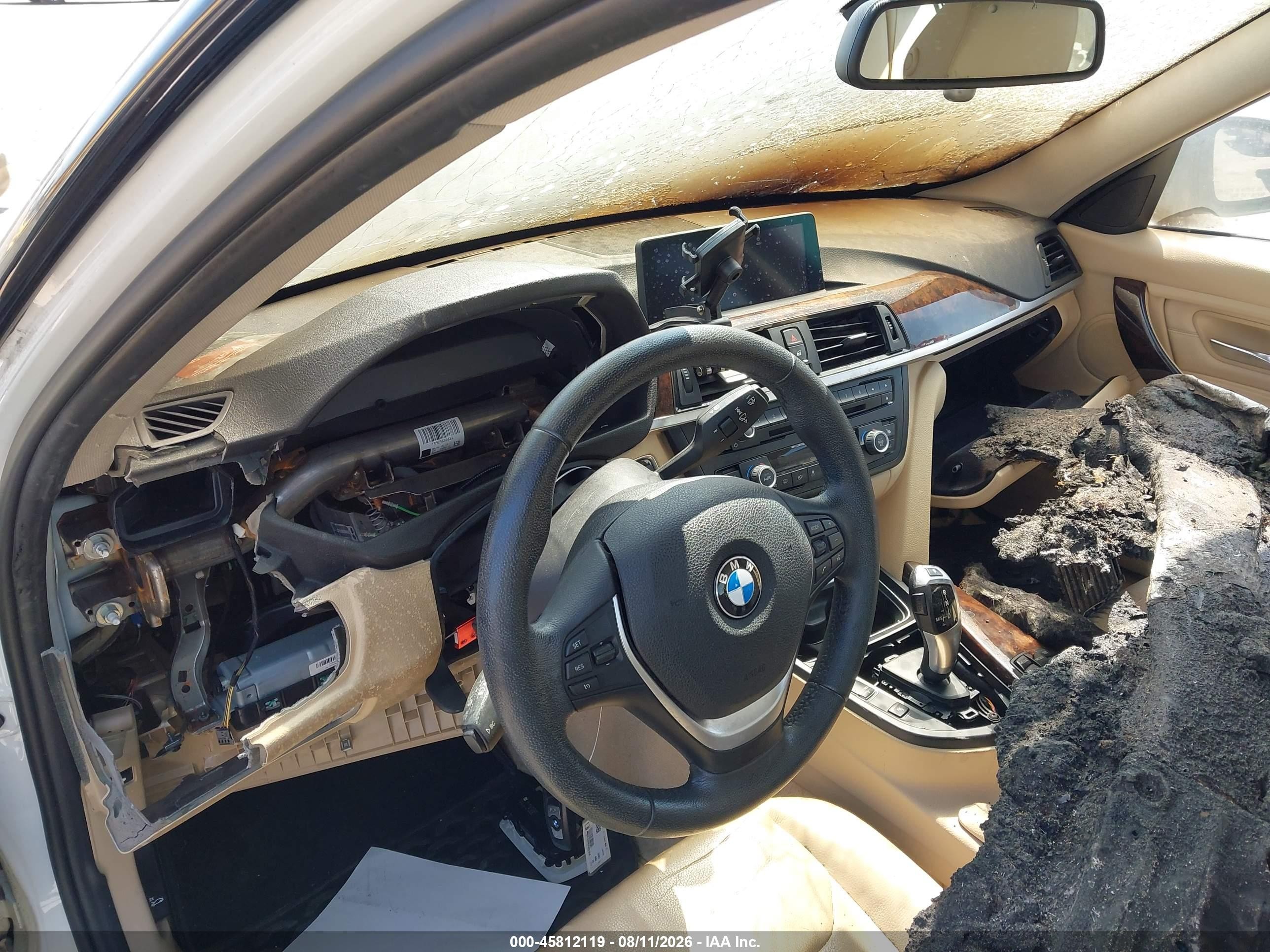 2015 Bmw 328i   Белый vin: WBA3C1C58FP851316