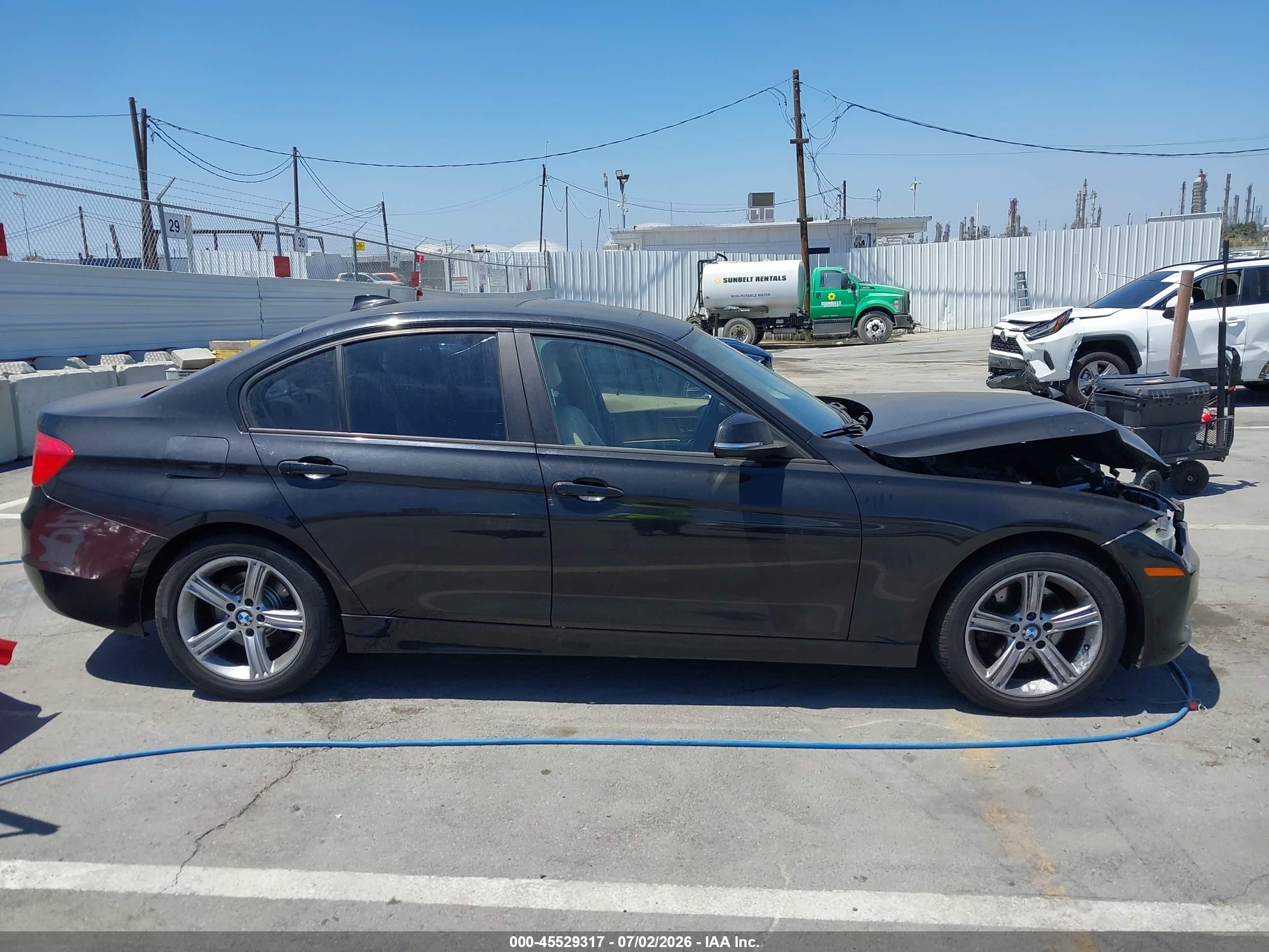 2013 Bmw 328i   Black vin: WBA3C1C59DF437299