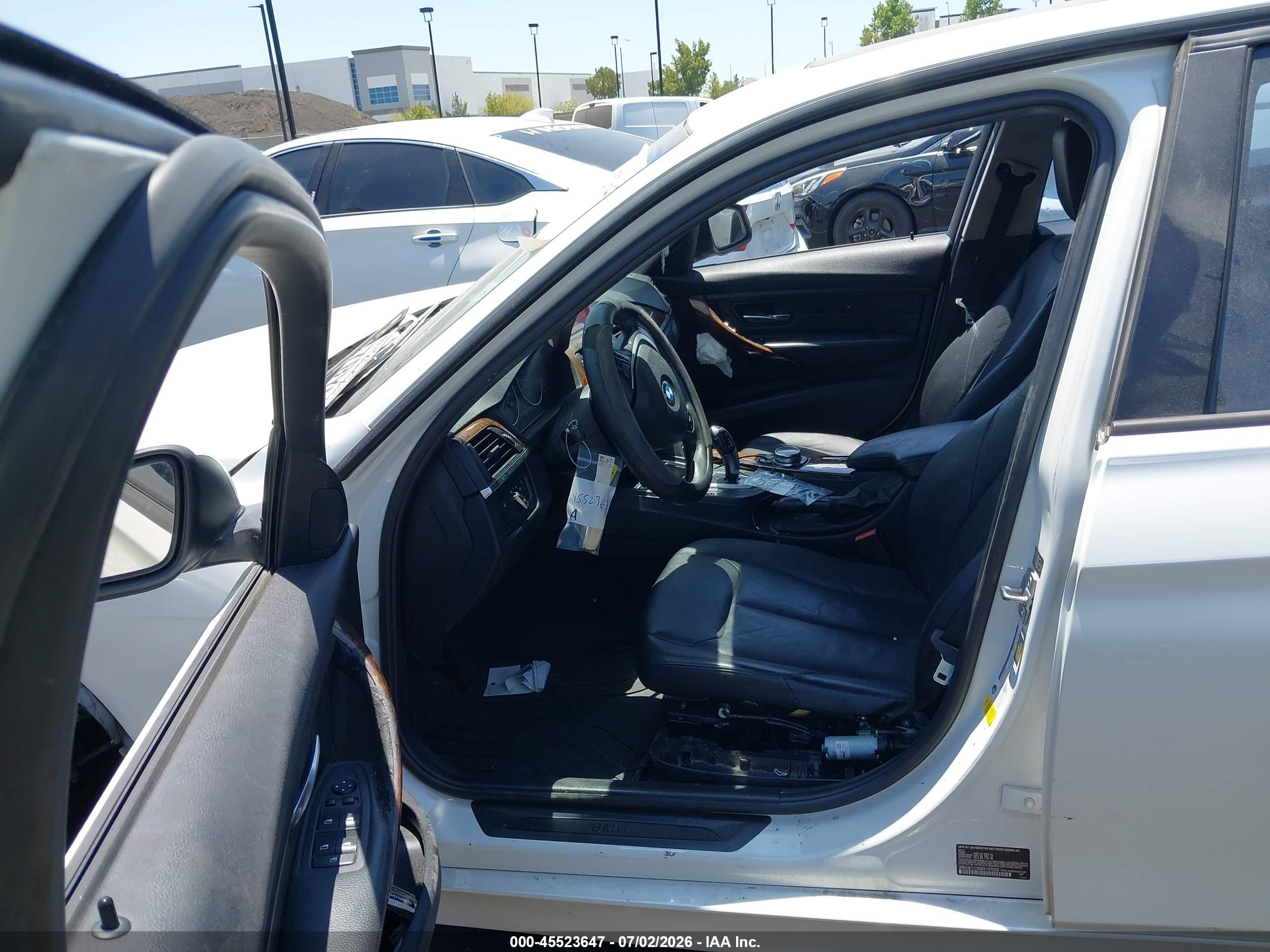 2014 Bmw 328i   White vin: WBA3C1C59EK107025