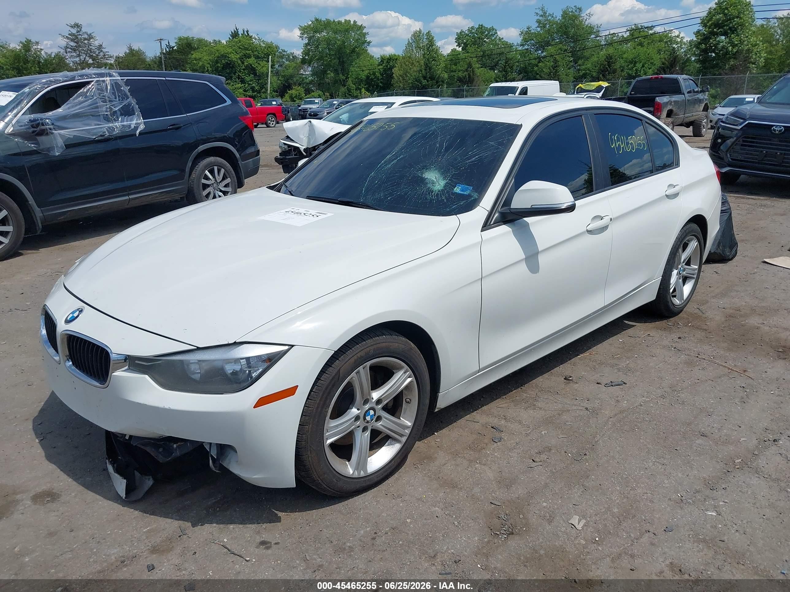 2014 Bmw 328i   White vin: WBA3C1C59EK116212