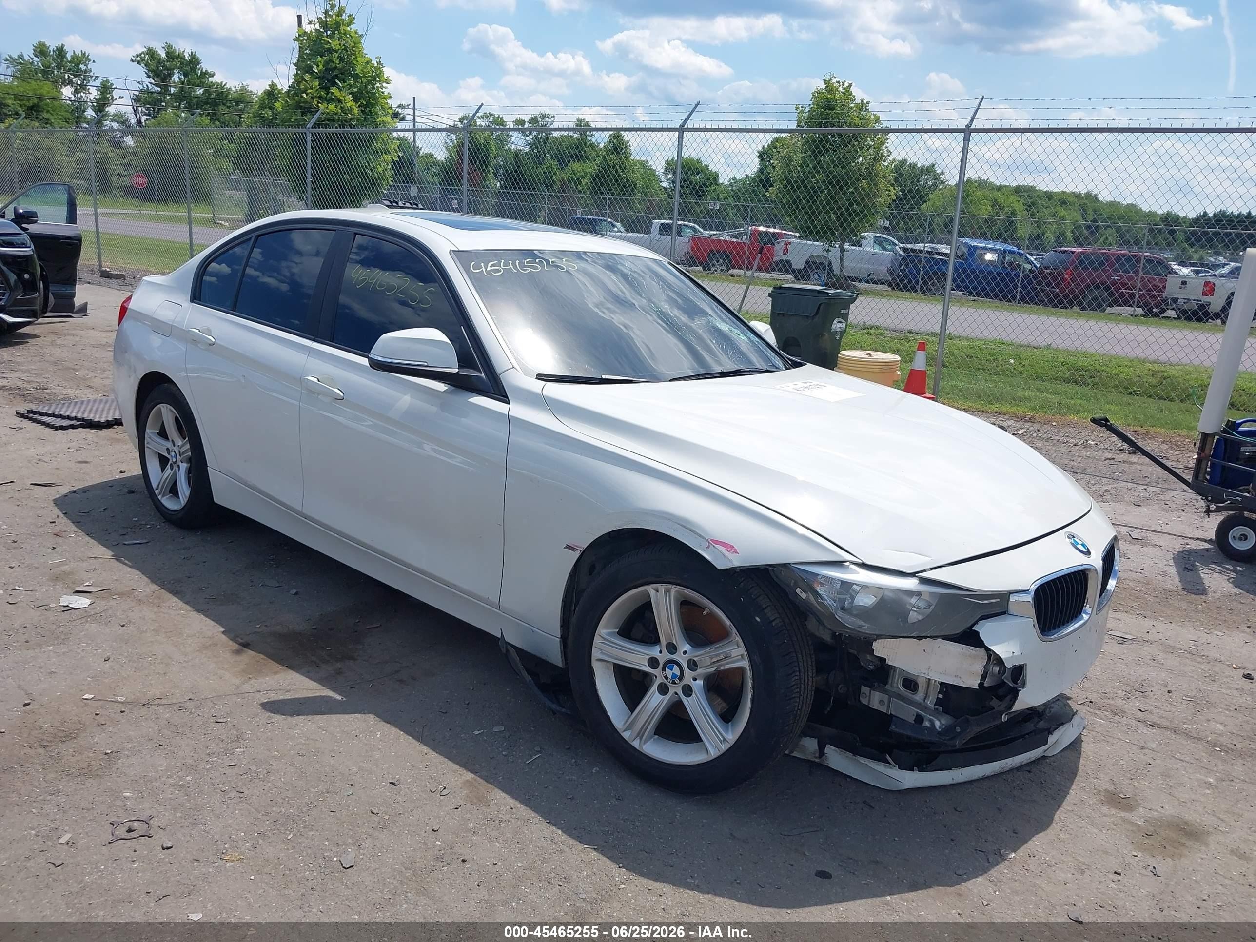 2014 Bmw 328i   White vin: WBA3C1C59EK116212