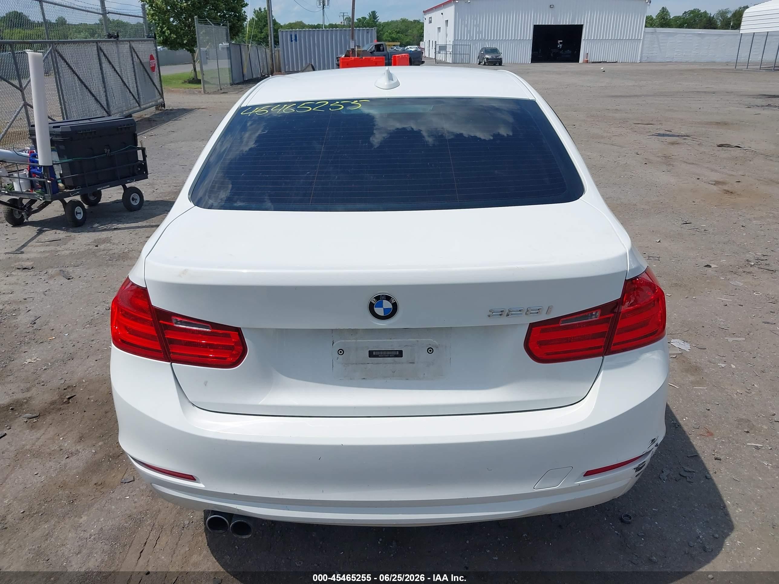 2014 Bmw 328i   White vin: WBA3C1C59EK116212