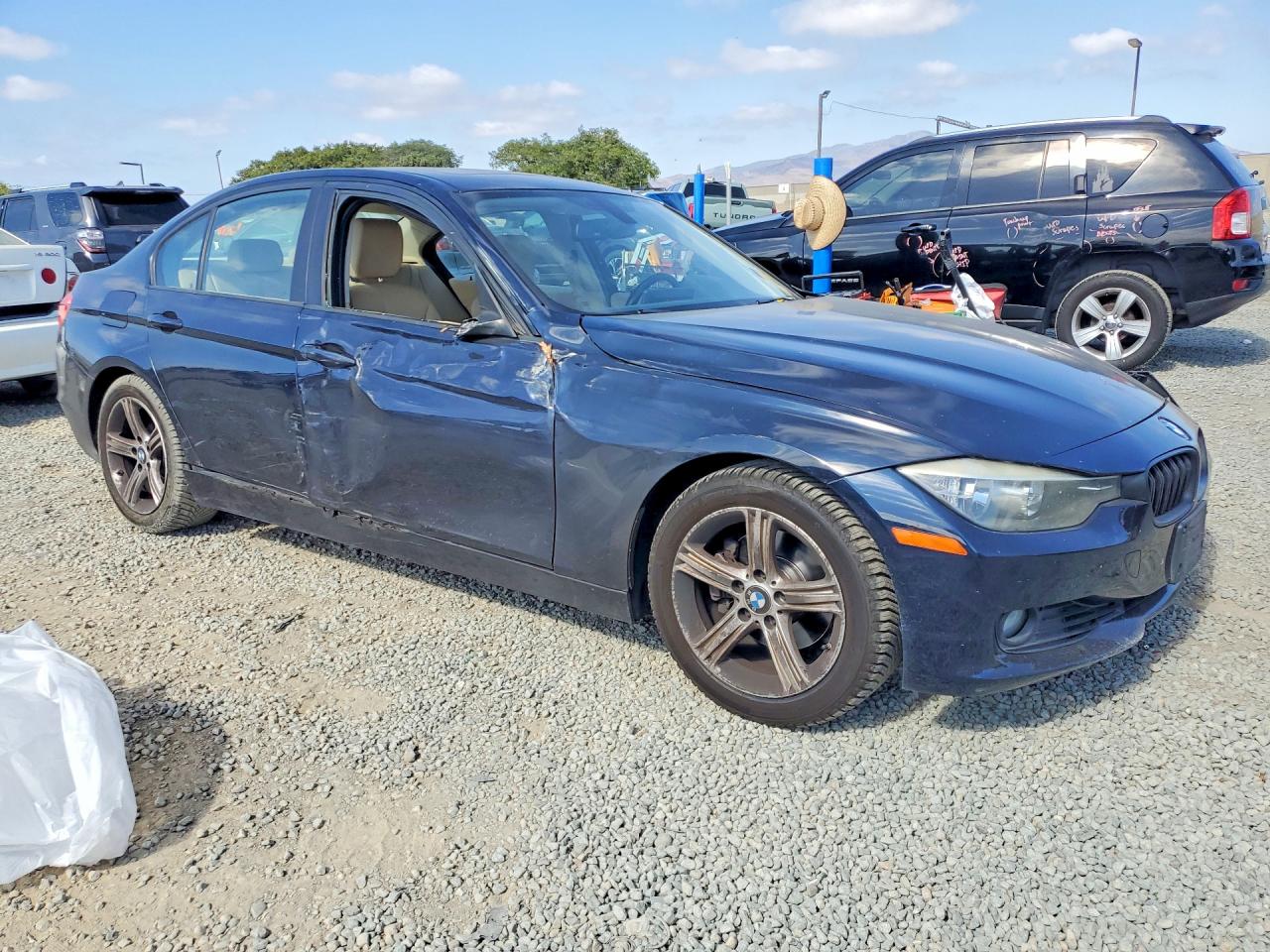 2014 Bmw 328 I Sulev Blue vin: WBA3C1C5XEK109589