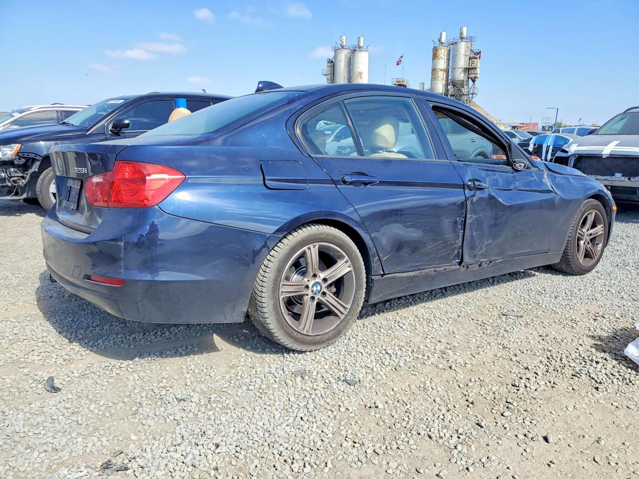2014 Bmw 328 I Sulev Blue vin: WBA3C1C5XEK109589