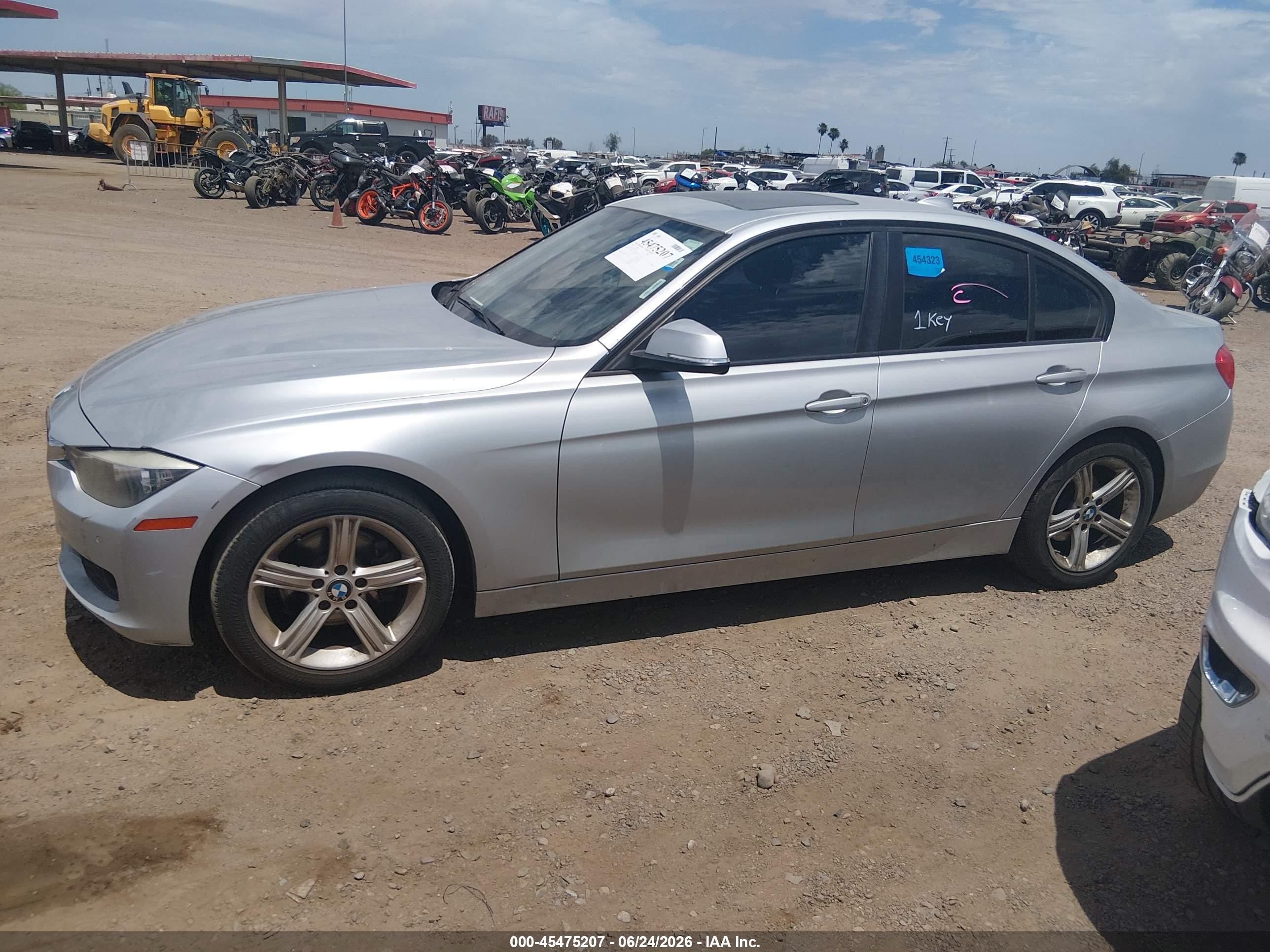 2014 Bmw 328i   Silver vin: WBA3C1C5XEK113514