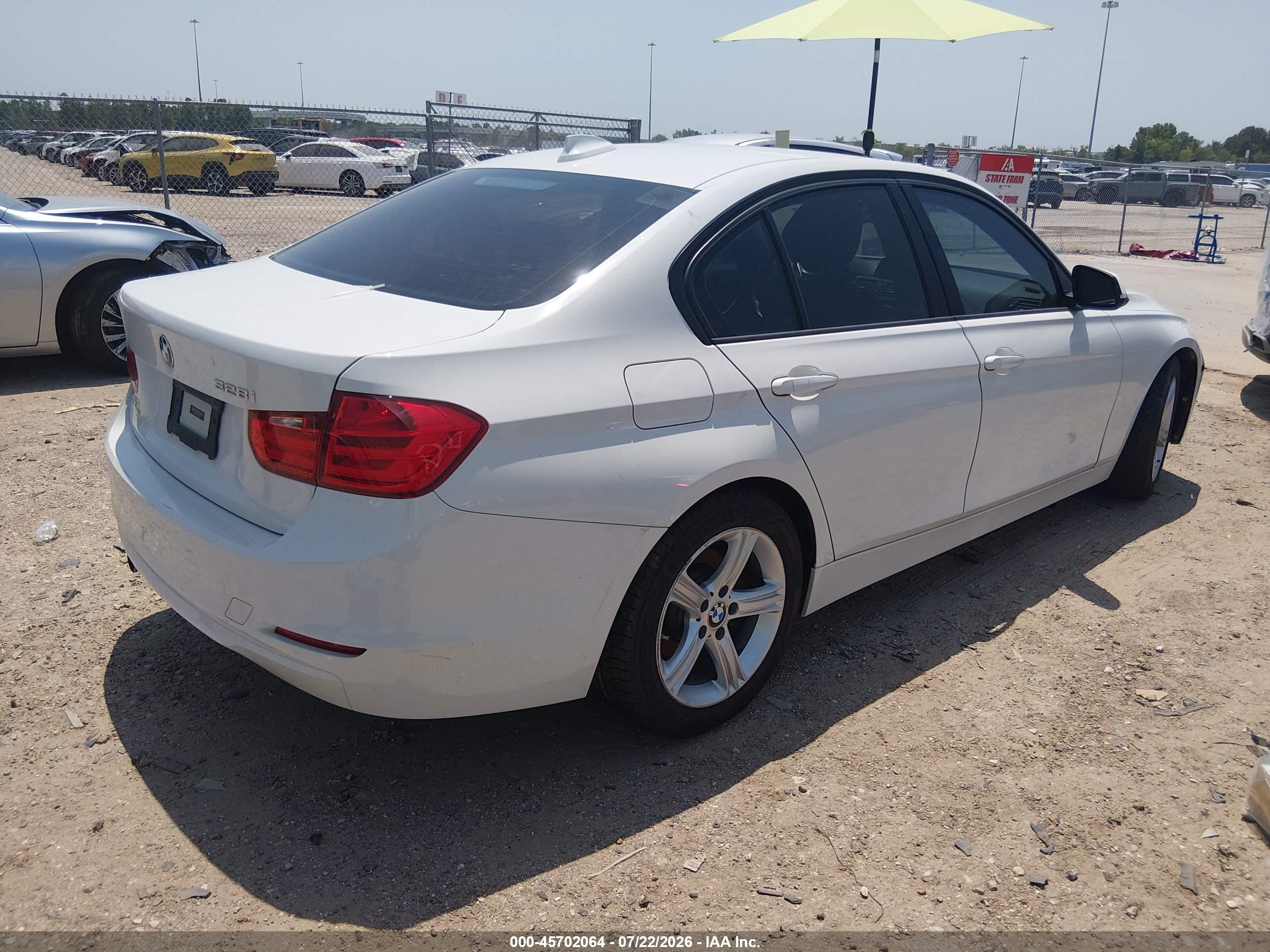 2015 Bmw 328i Белый vin: WBA3C1C5XFP852984