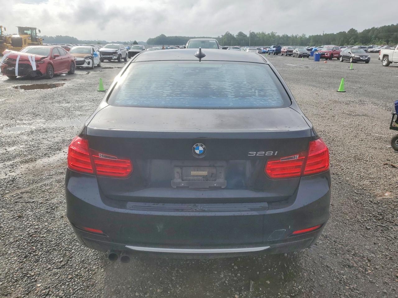 2013 Bmw 328 I Sulev Черный vin: WBA3C1G51DNR49378