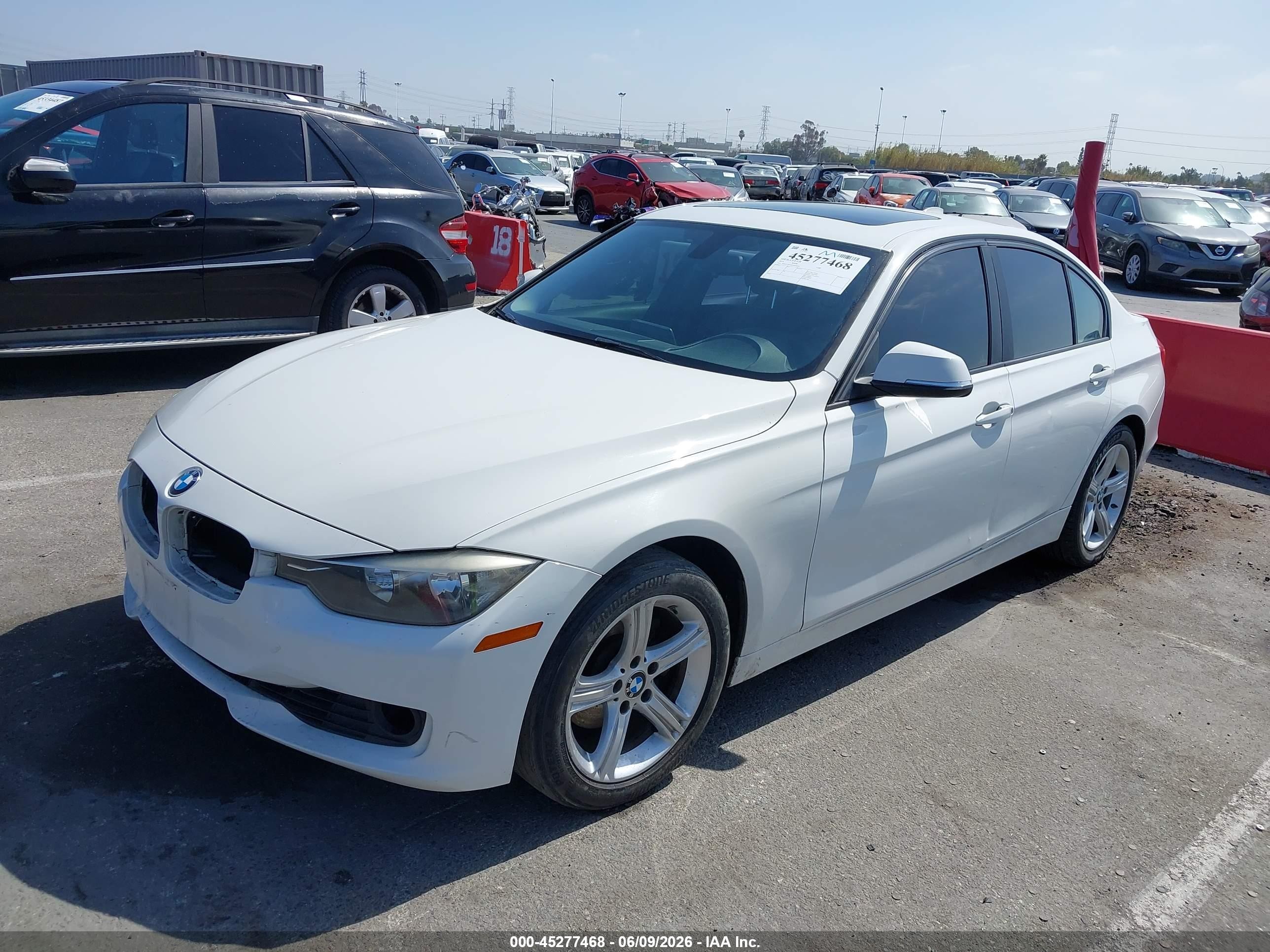 2014 Bmw 328i   White vin: WBA3C1G52ENR49939
