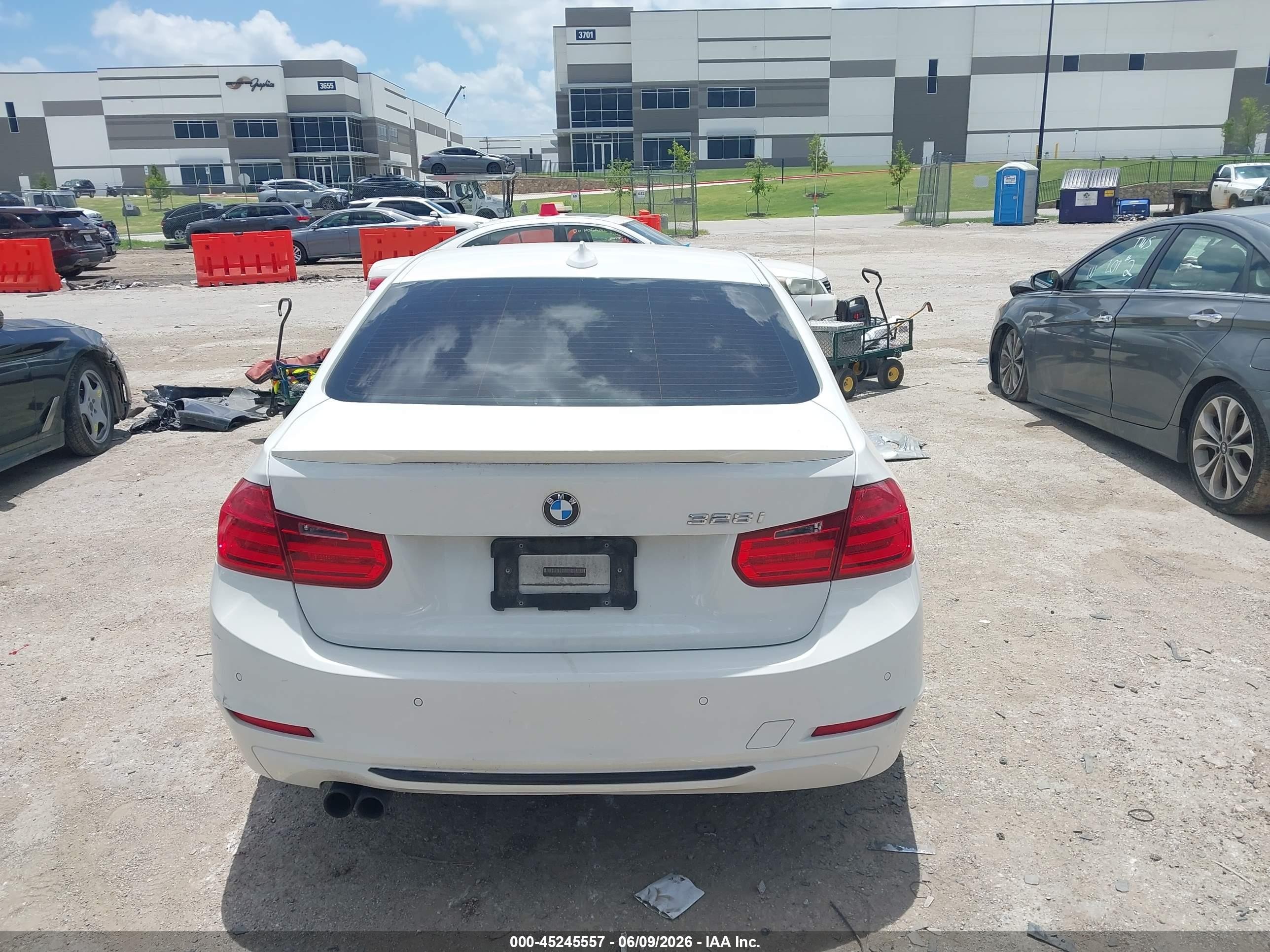 2013 Bmw 328i   Белый vin: WBA3C1G53DNR44506