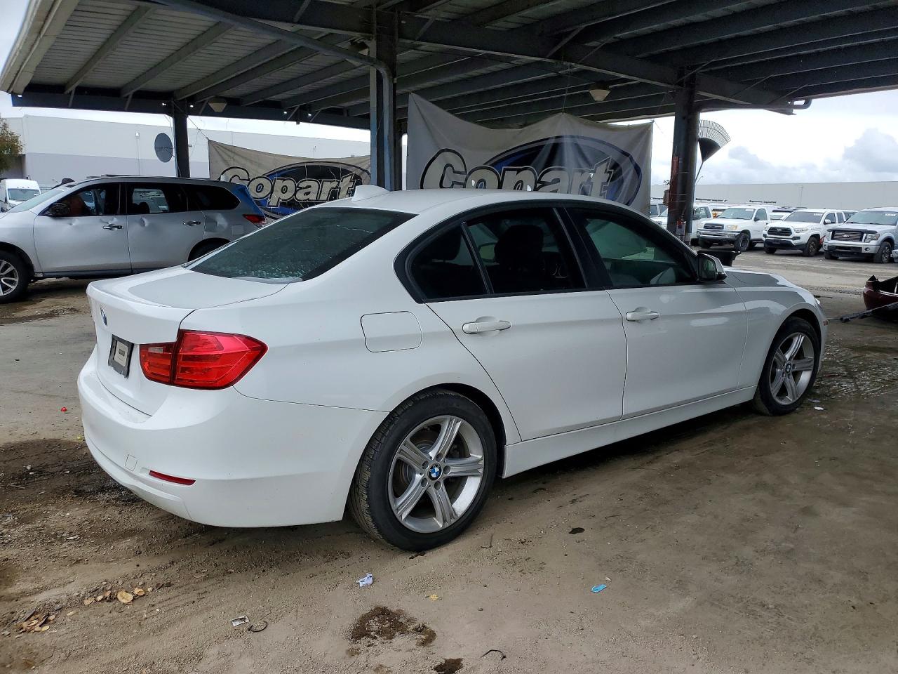 2013 Bmw 328 I Sulev White vin: WBA3C1G54DNR46880